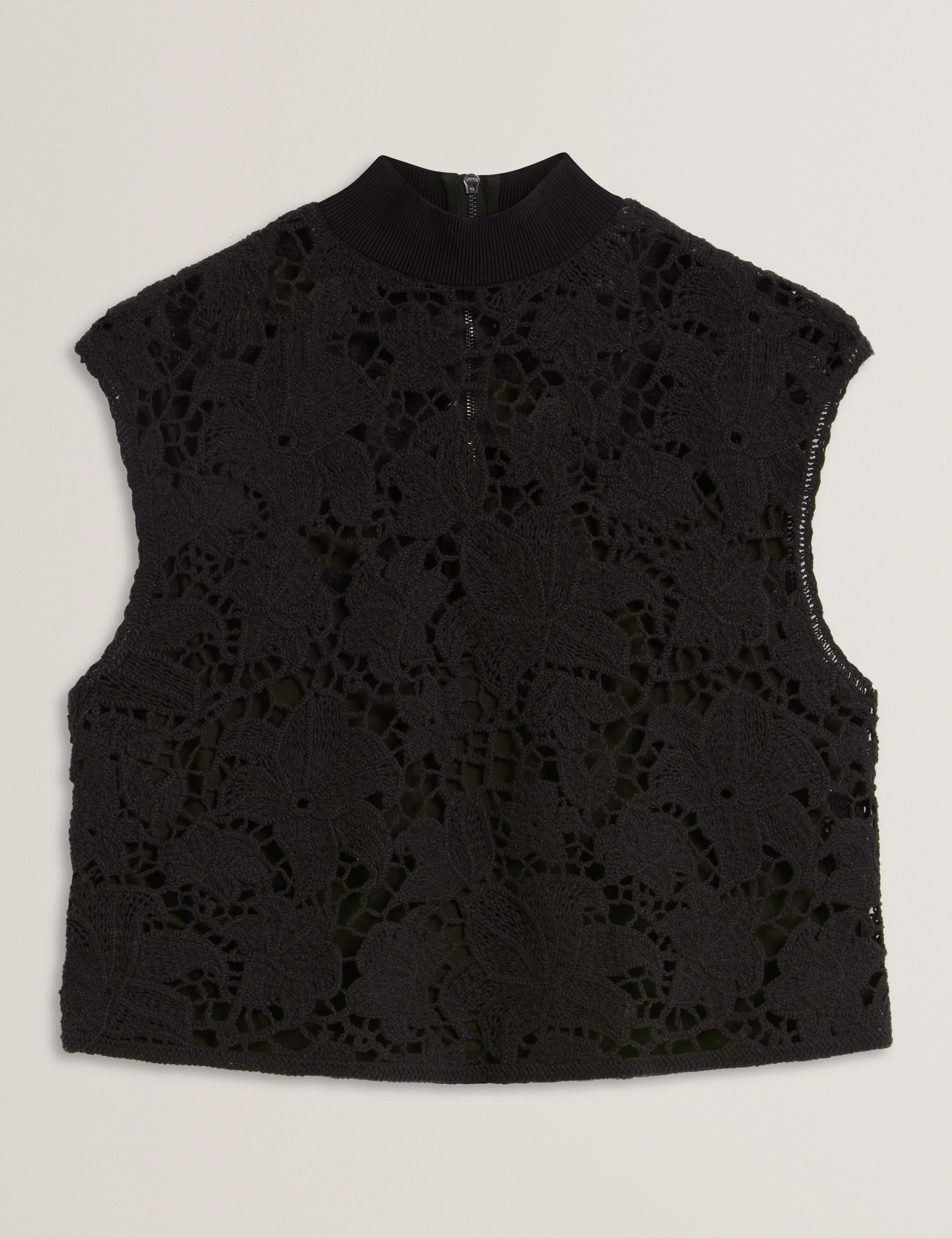 Aenabet Cropped Crochet Top Black - Image 7