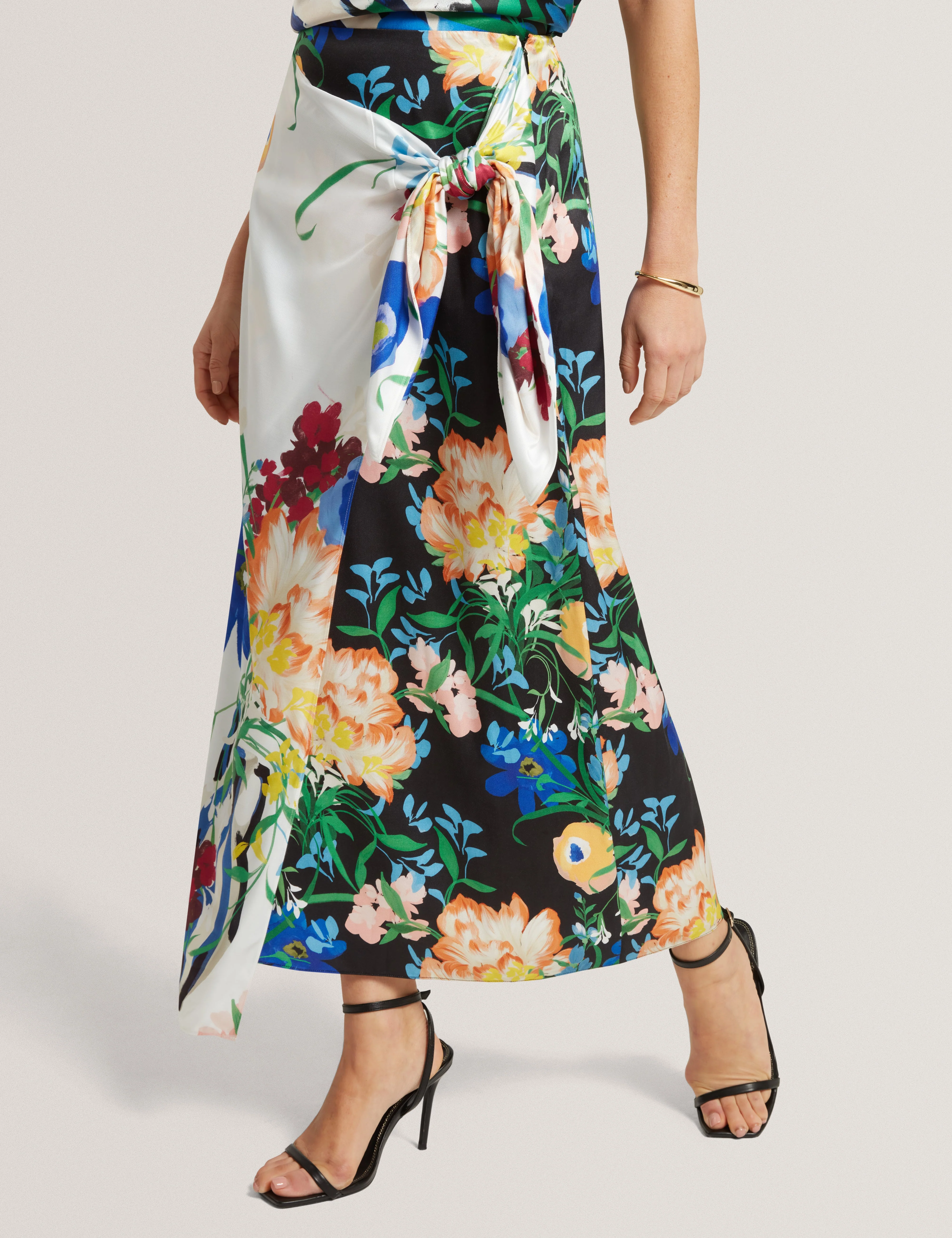 Allmia Floral Print Knot Detail Wrap Midi Skirt Black - Image 2
