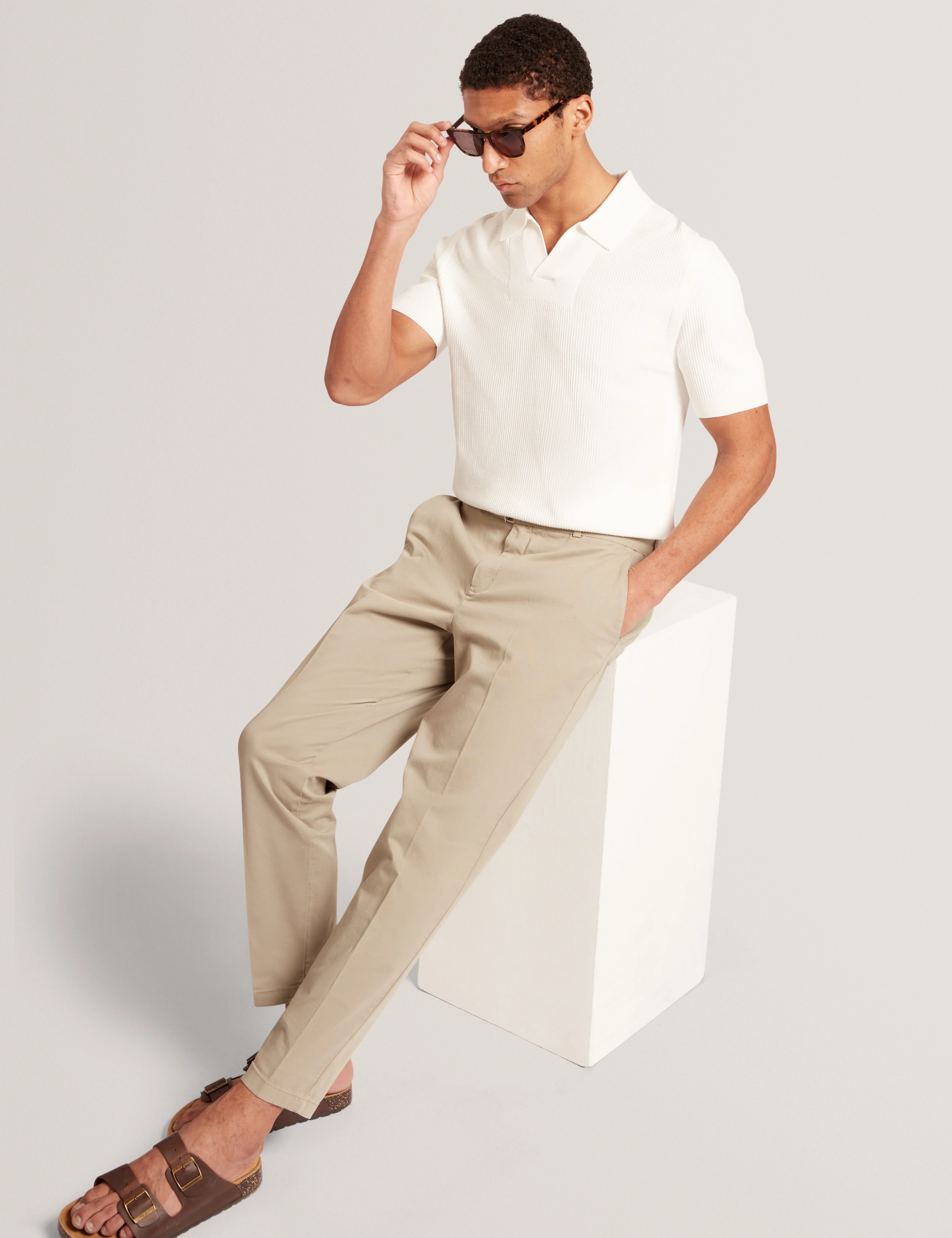 Armodo Tapered Smart Trouser Khaki - Image 5