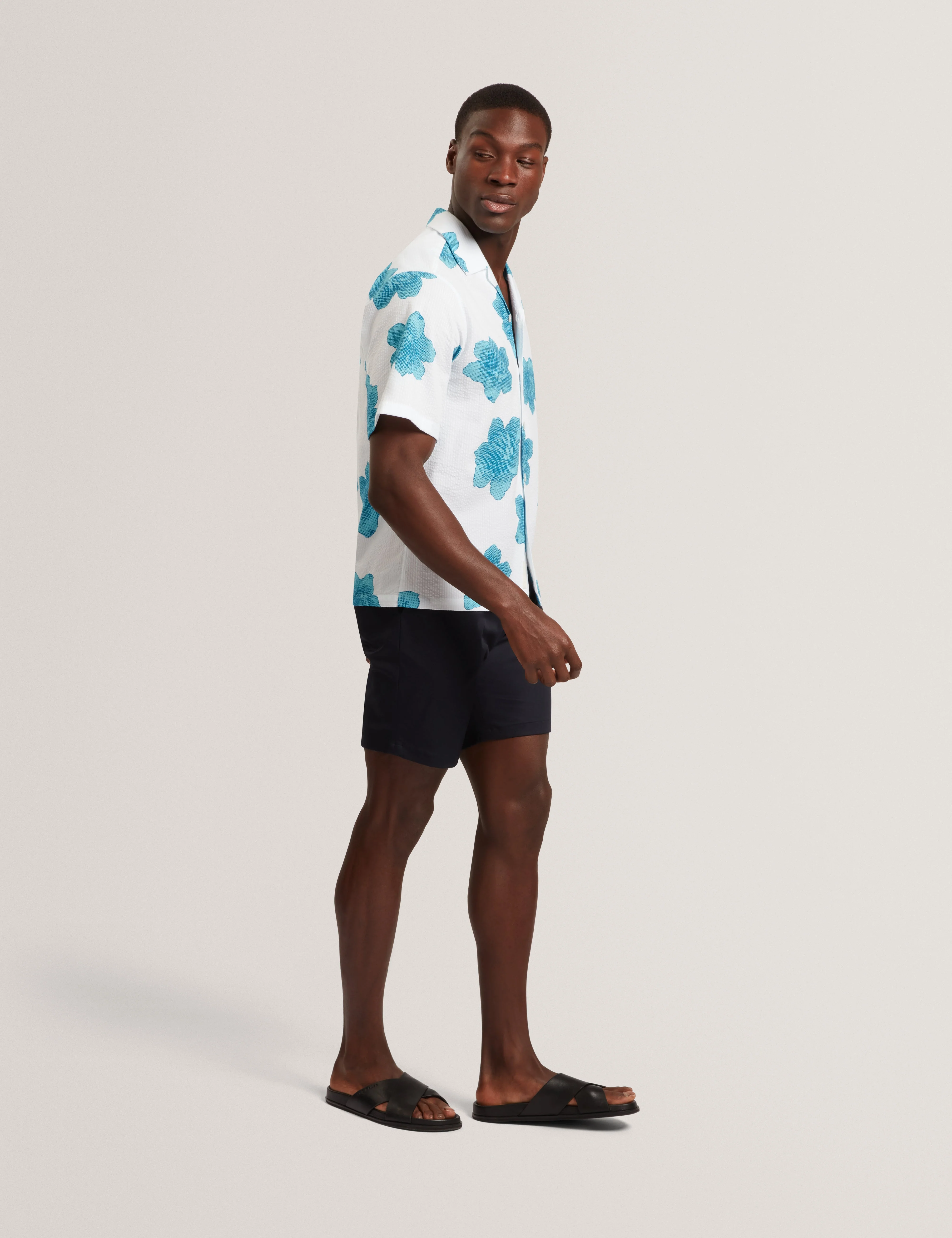 Atalai Short Sleeve Seersucker Floral White - Image 2
