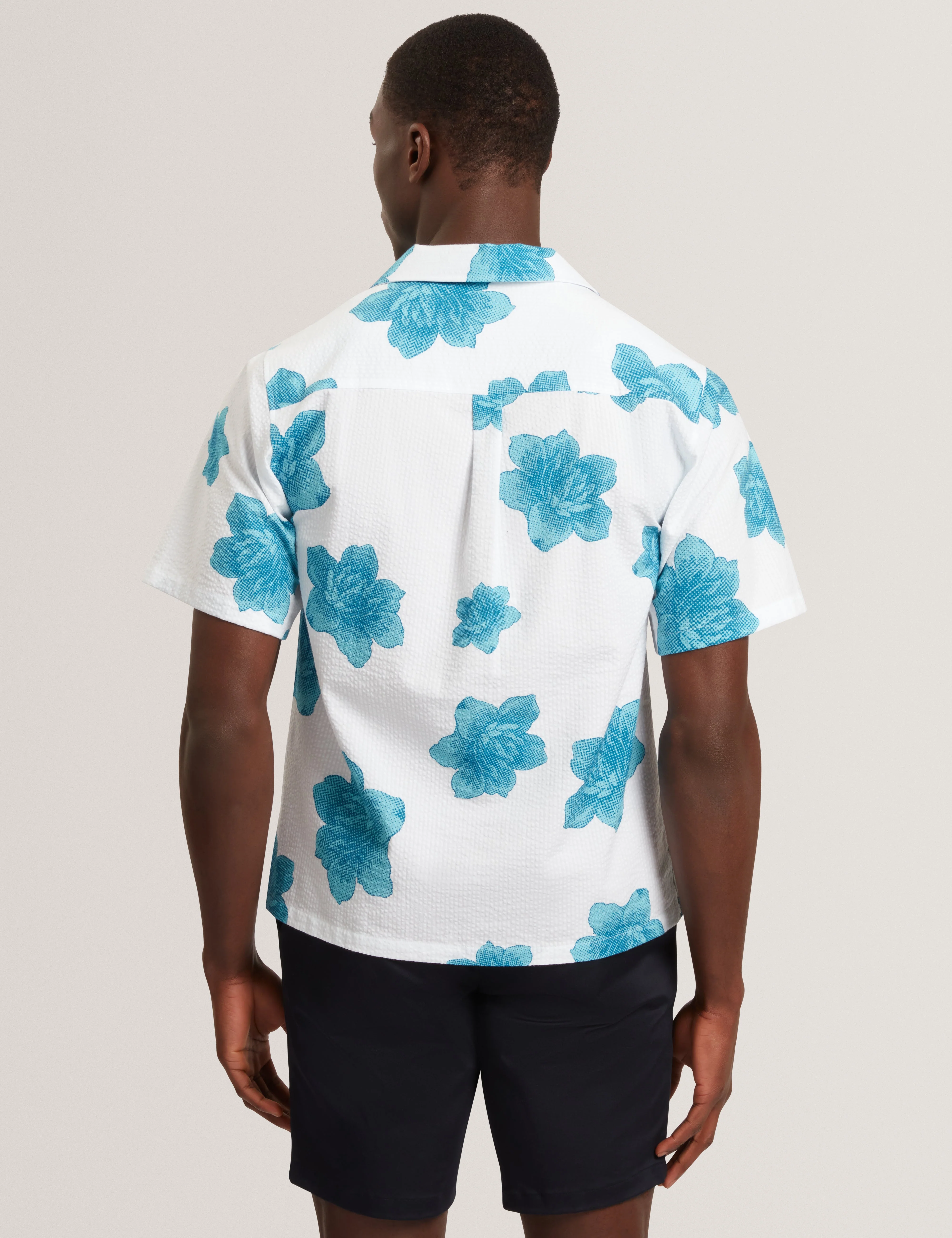 Atalai Short Sleeve Seersucker Floral White - Image 5