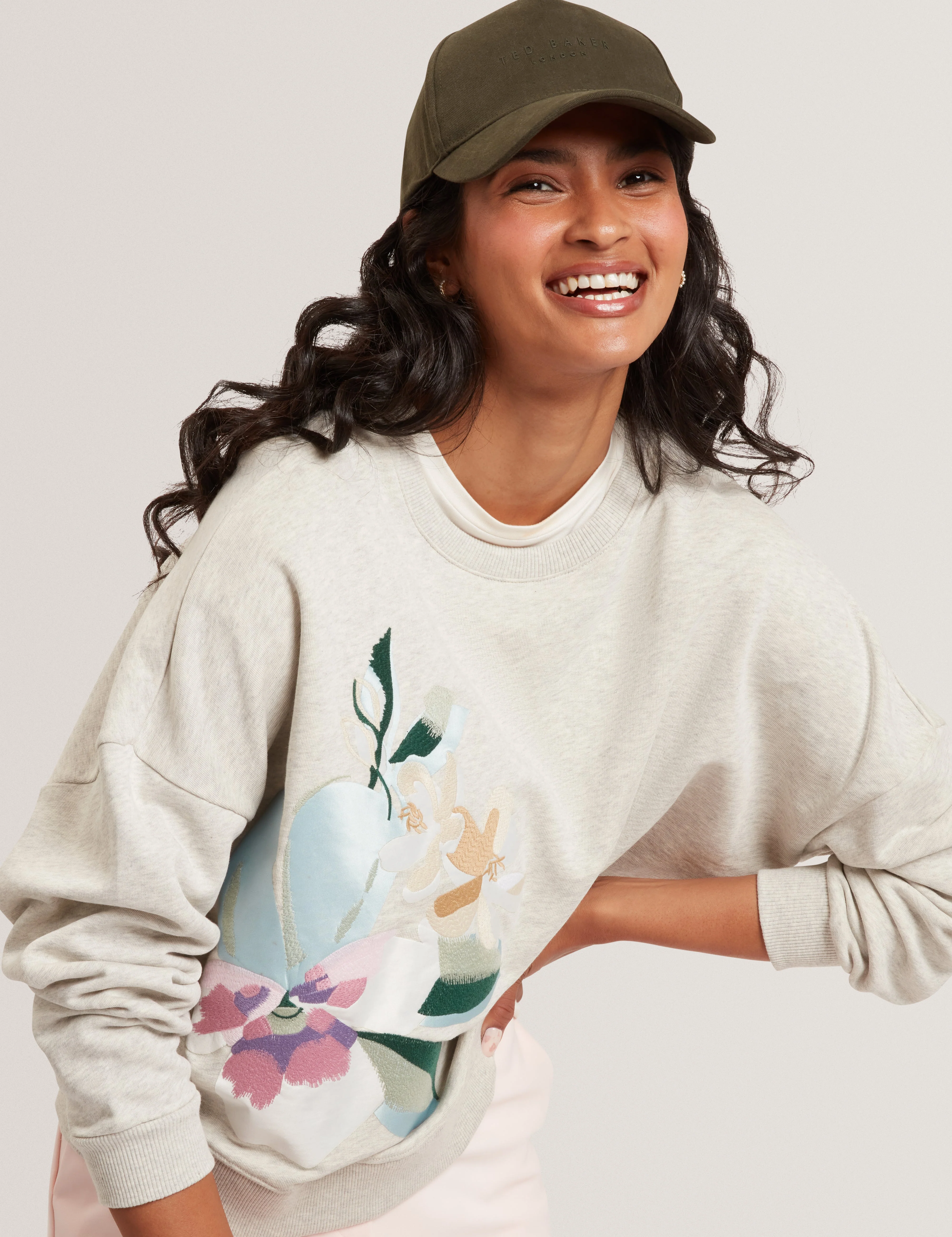 Brookla Printed Embroidered Sweatshirt Grey - Image 4
