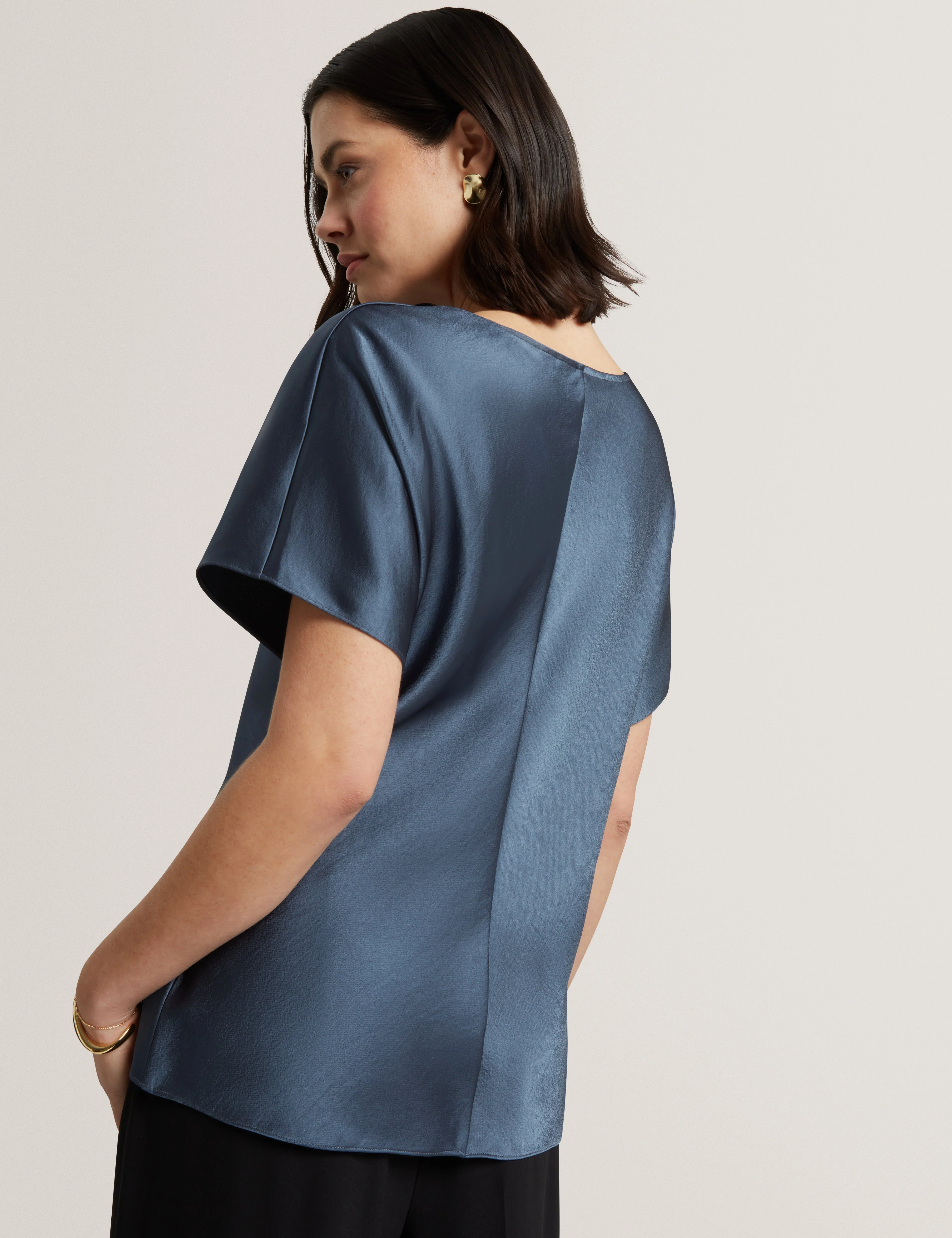 Cammilo Short Sleeve Draped Neck Top Grey - Image 5
