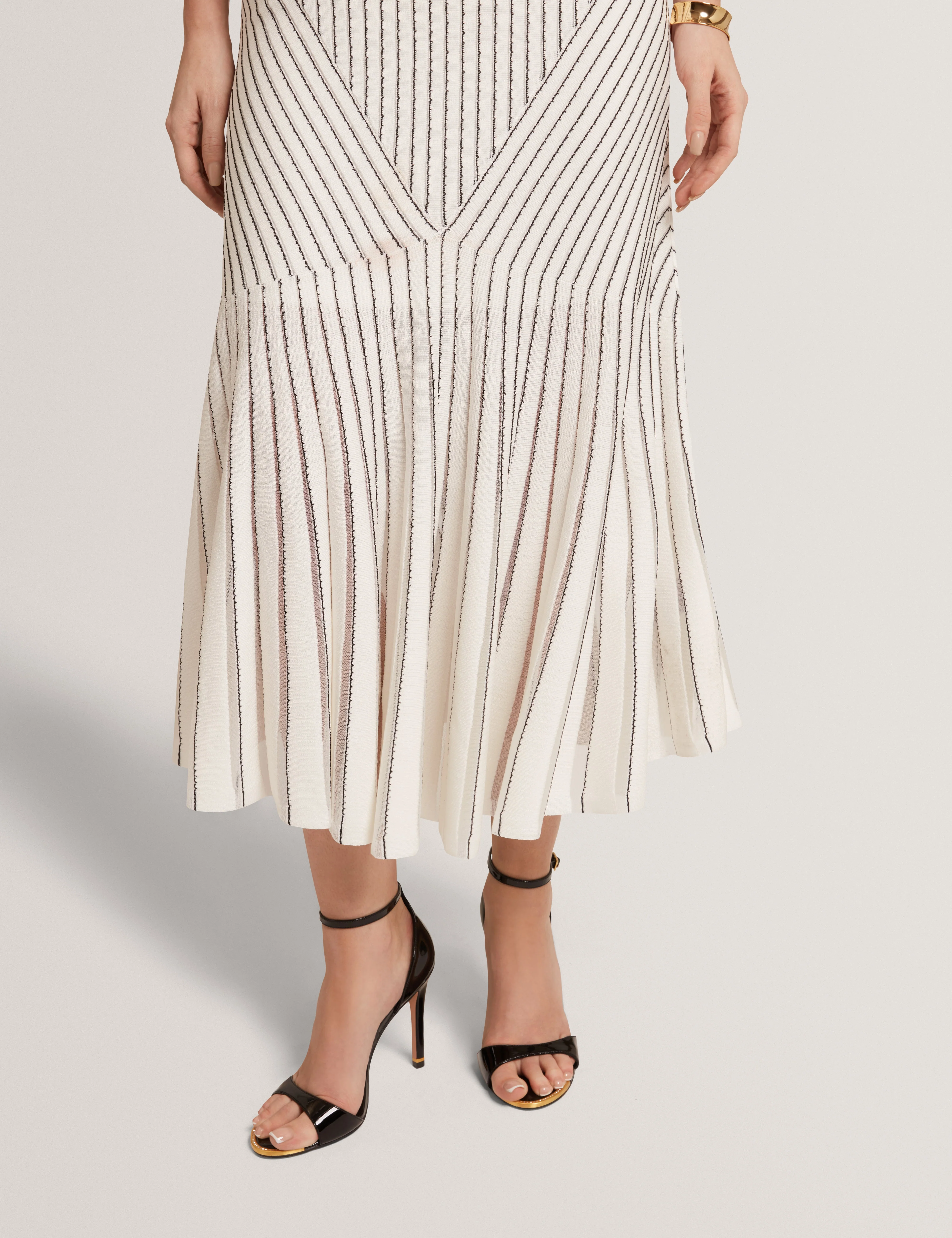 Casandr Stitch Detail Knitted Midi Dress Ivory - Image 4