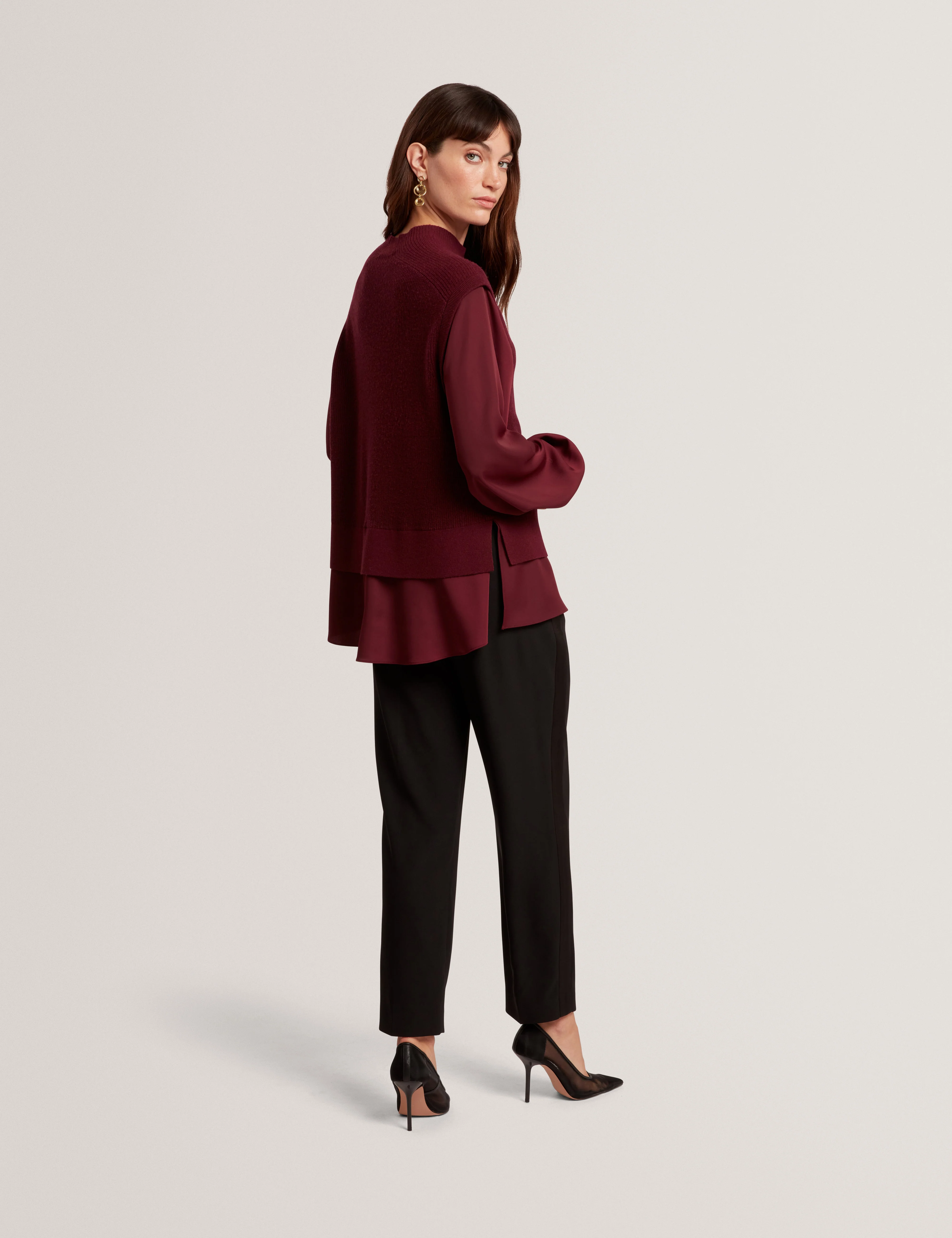 Caycey Woven Sleeve Knitted Jumper Maroon - Image 5