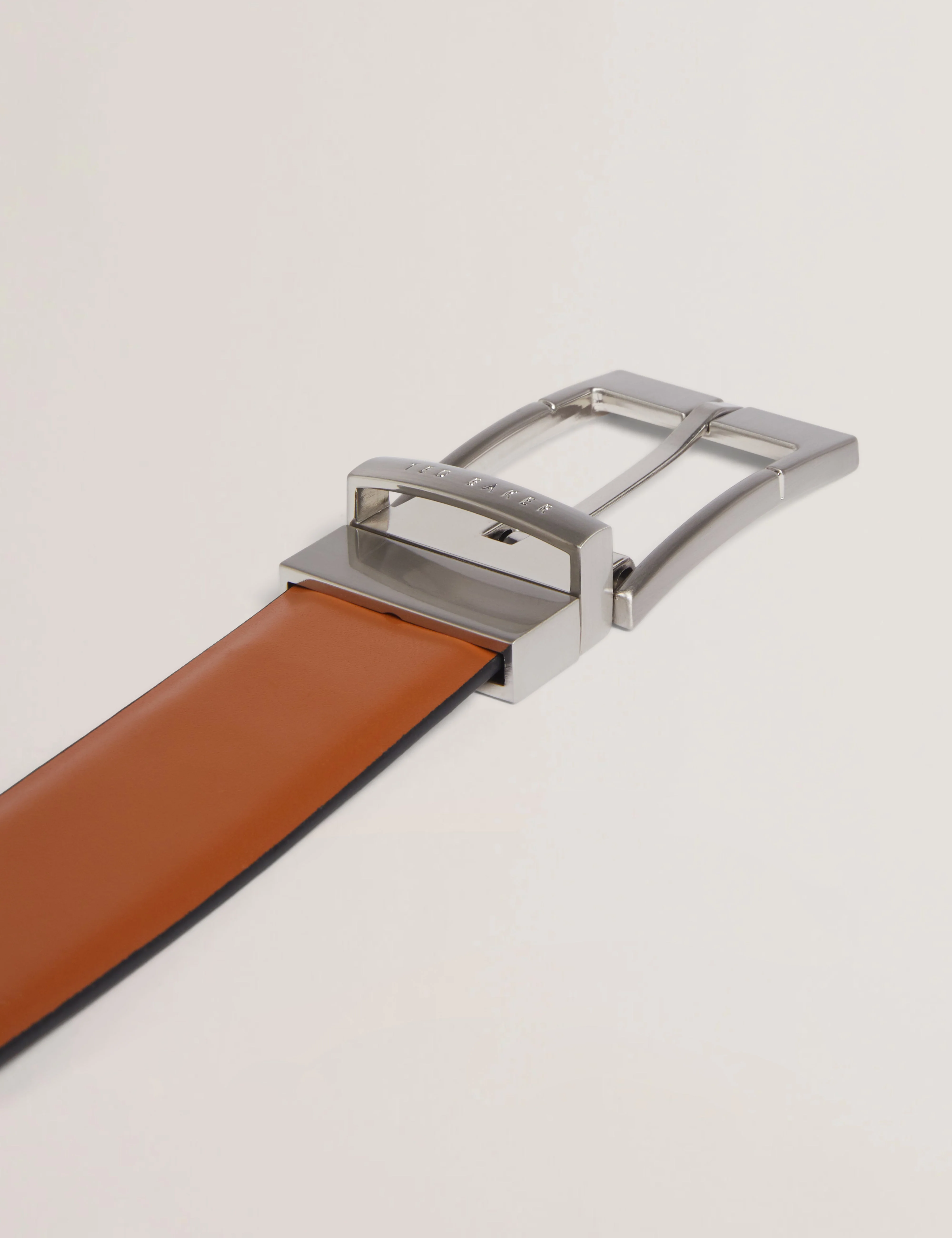 Connary Reversible Leather Belt Tan - Image 3
