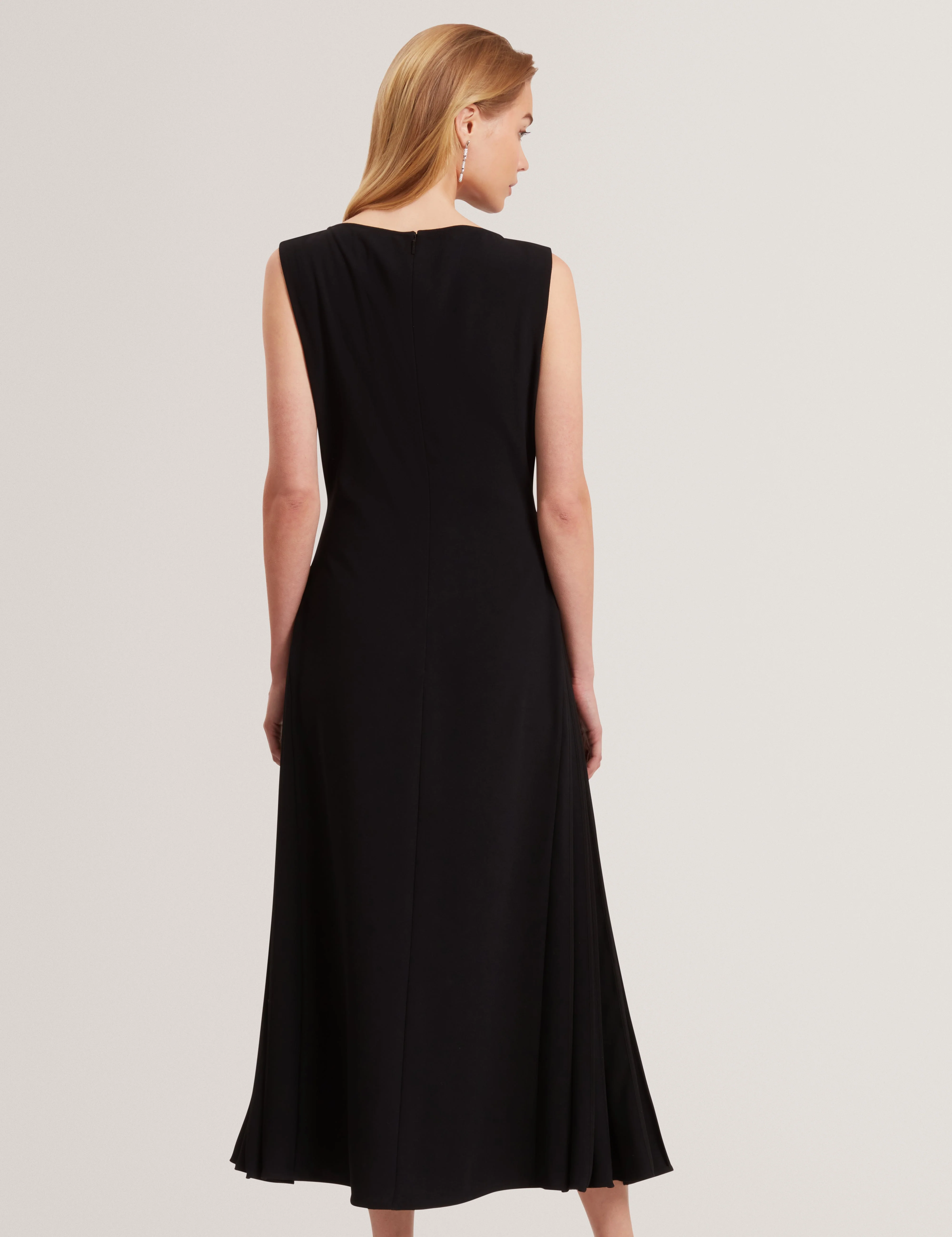 Dahrcy Sleeveless Midi Dress With Pleat Detail Black - Image 5