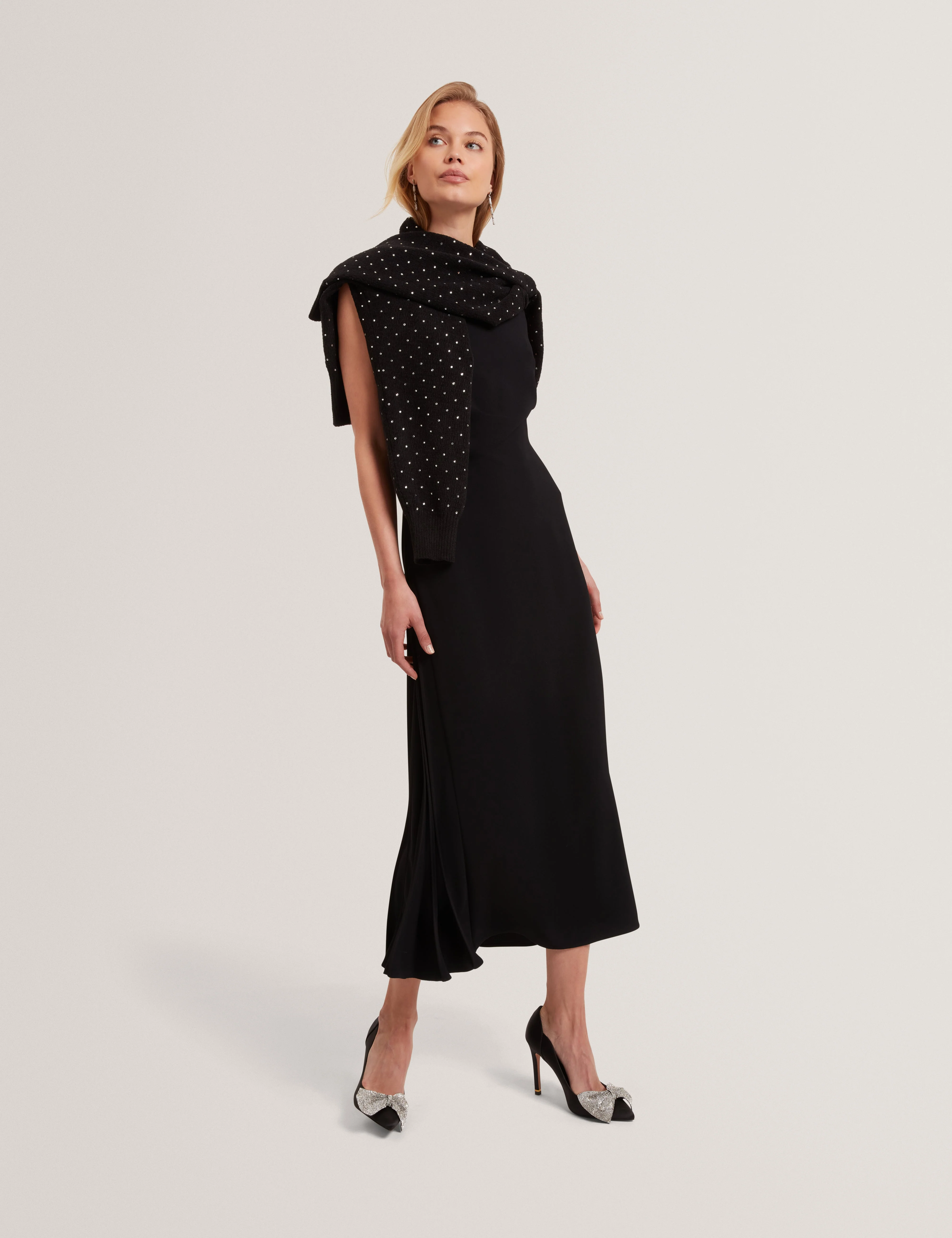 Dahrcy Sleeveless Midi Dress With Pleat Detail Black - Image 6