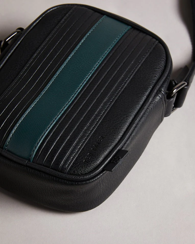 Evver Striped Pu Flight Bag Black - Image 3
