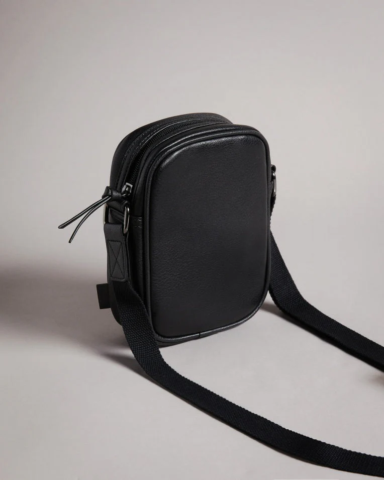 Evver Striped Pu Flight Bag Black - Image 4