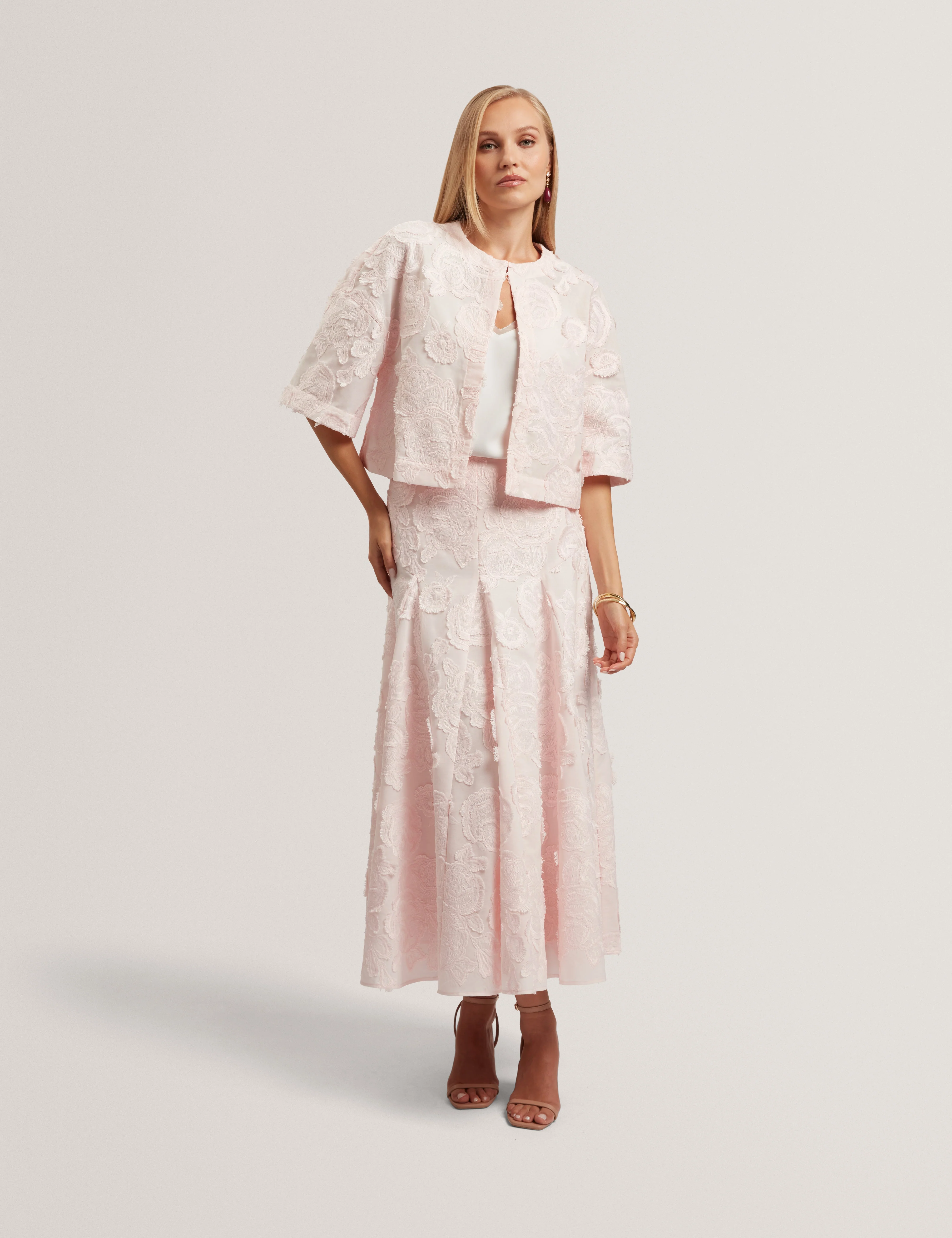 Faela Collarless Cropped Jacket Pink