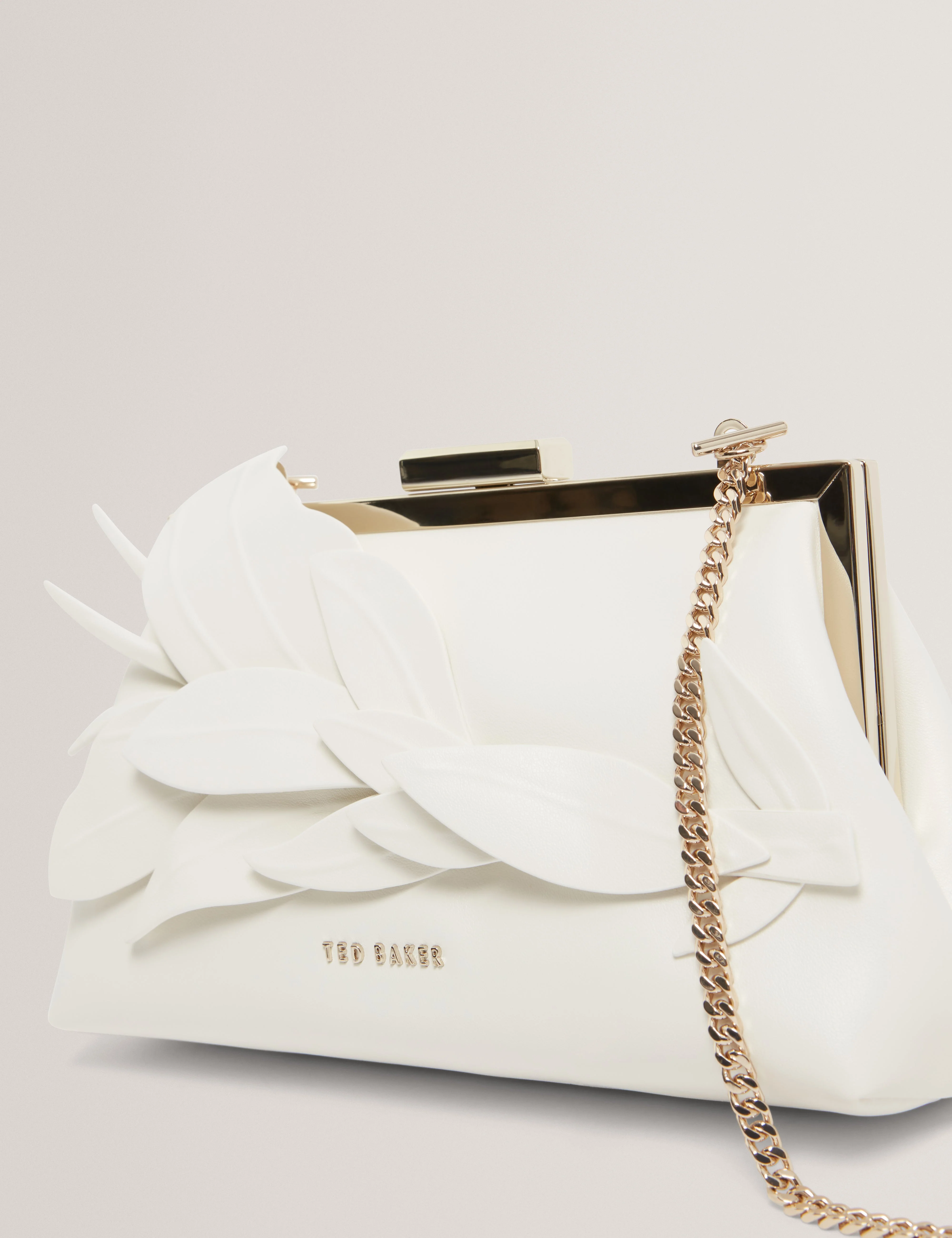 Flloria Floral Applique Detail Clutch Bag Ivory - Image 3