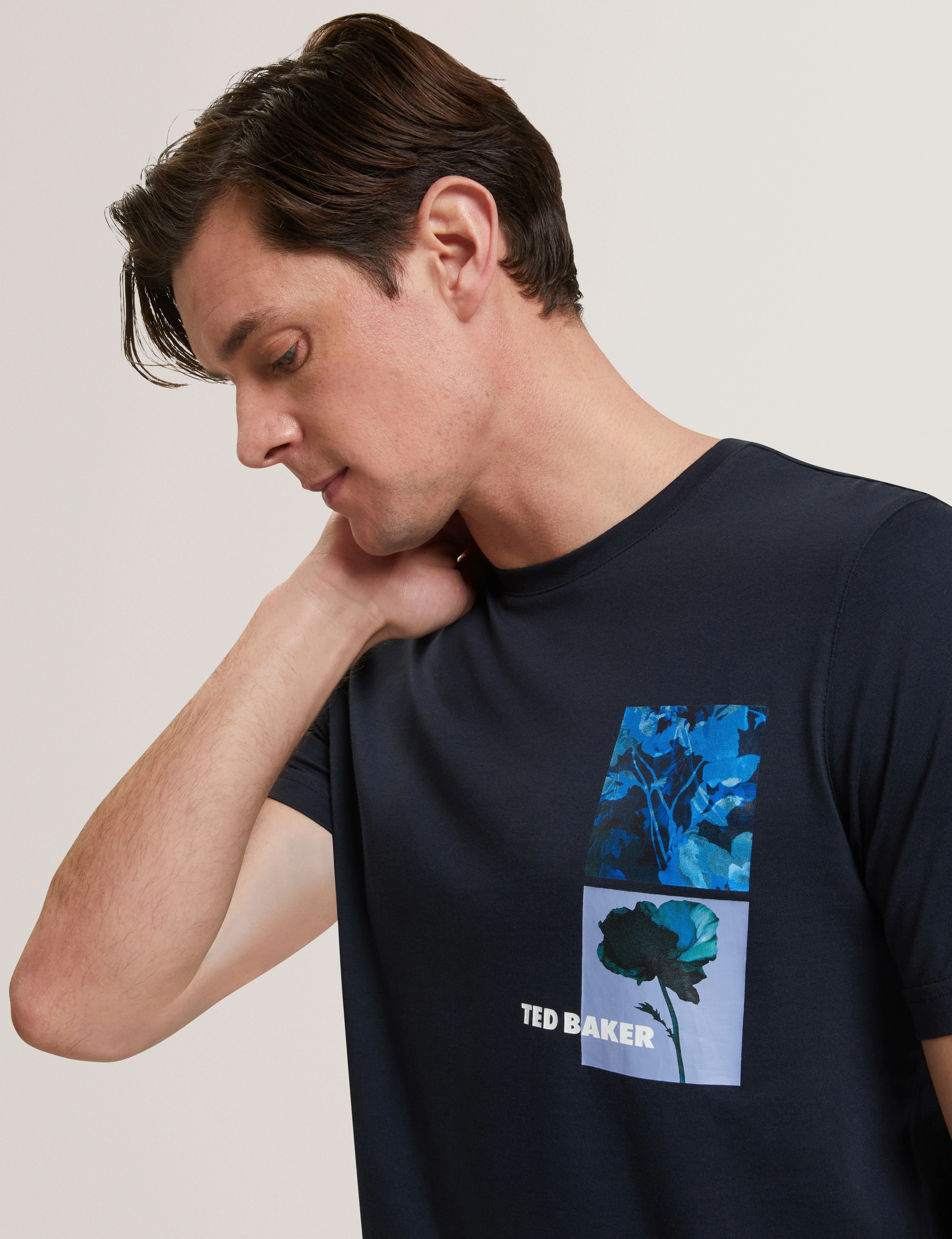 Floraen Short Sleeve Chest Graphic T-Shirt Navy - Image 5