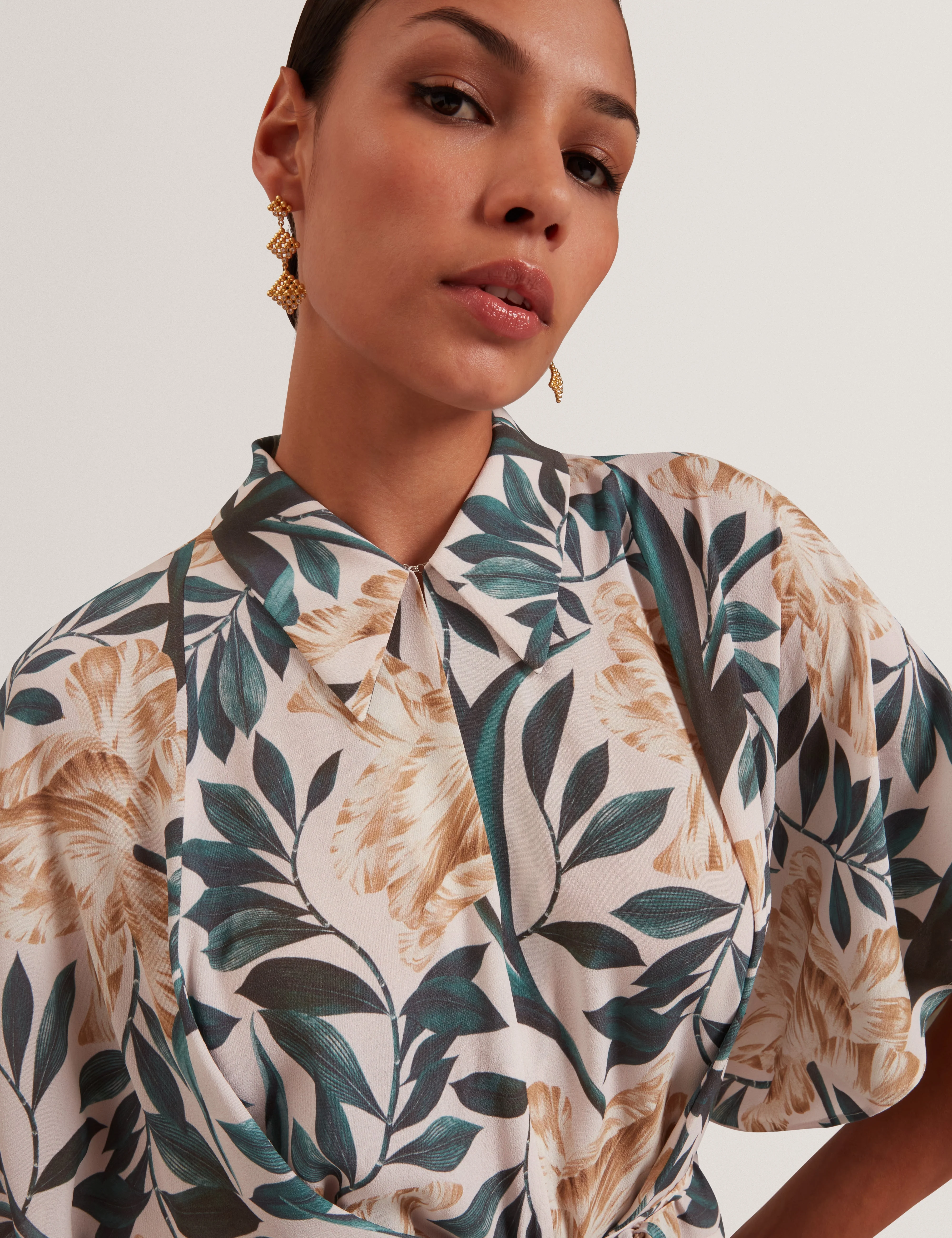 Gehmma Printed Tie Detail Short Sleeve Shirt Cream - Image 3