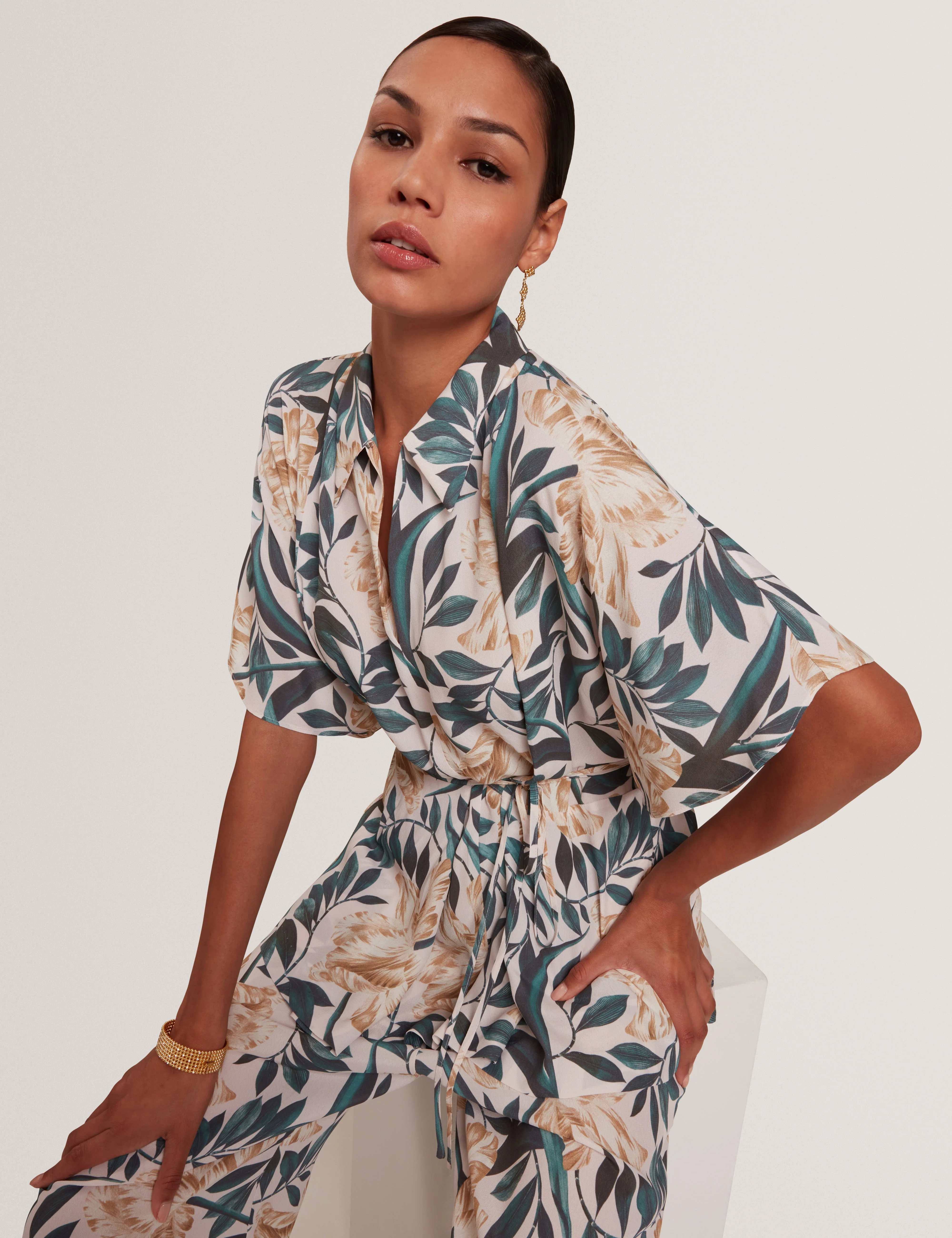 Gehmma Printed Tie Detail Short Sleeve Shirt Cream - Image 5