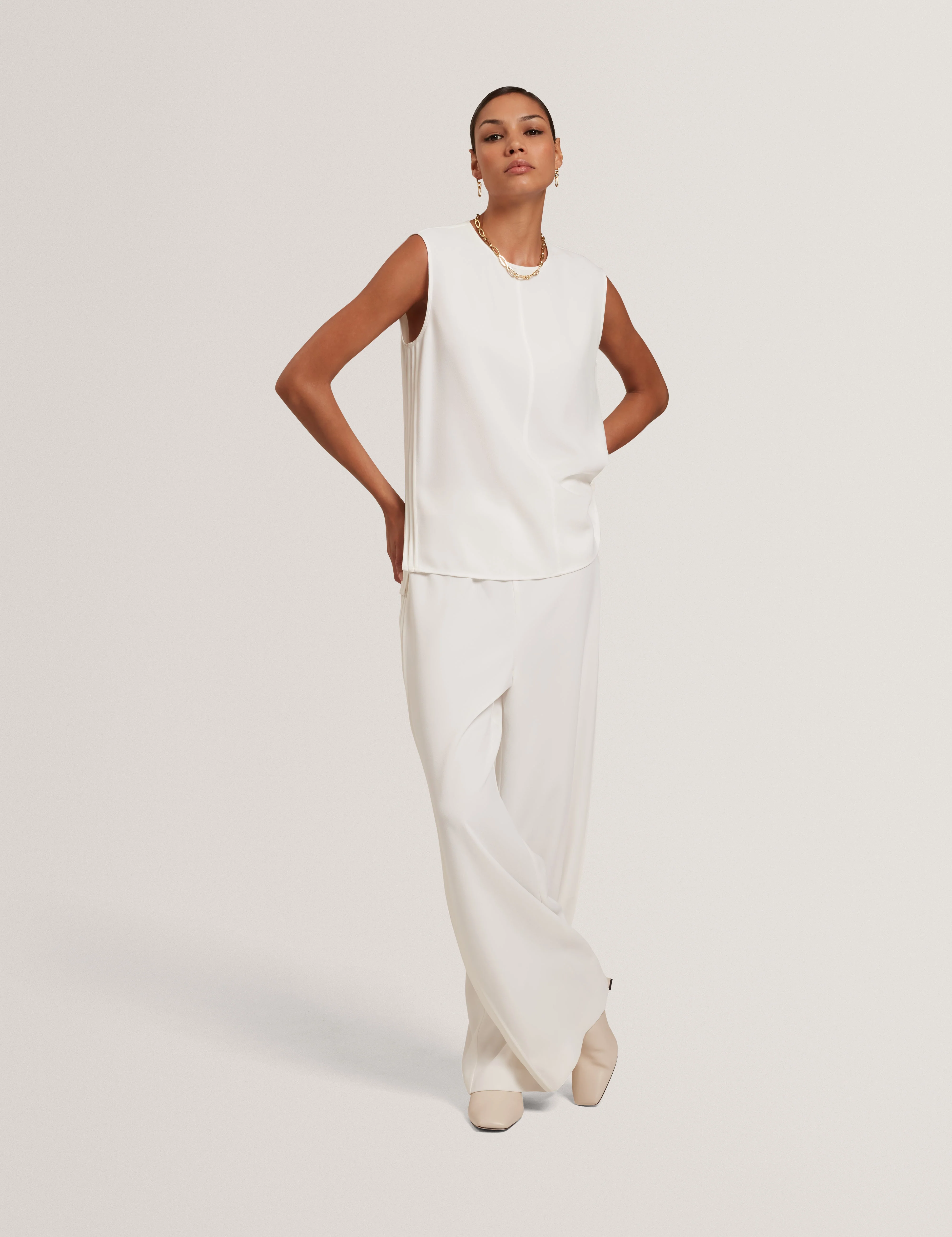 Gorjja Piping Detail Wide Leg Crepe Trouser Ivory - Image 2