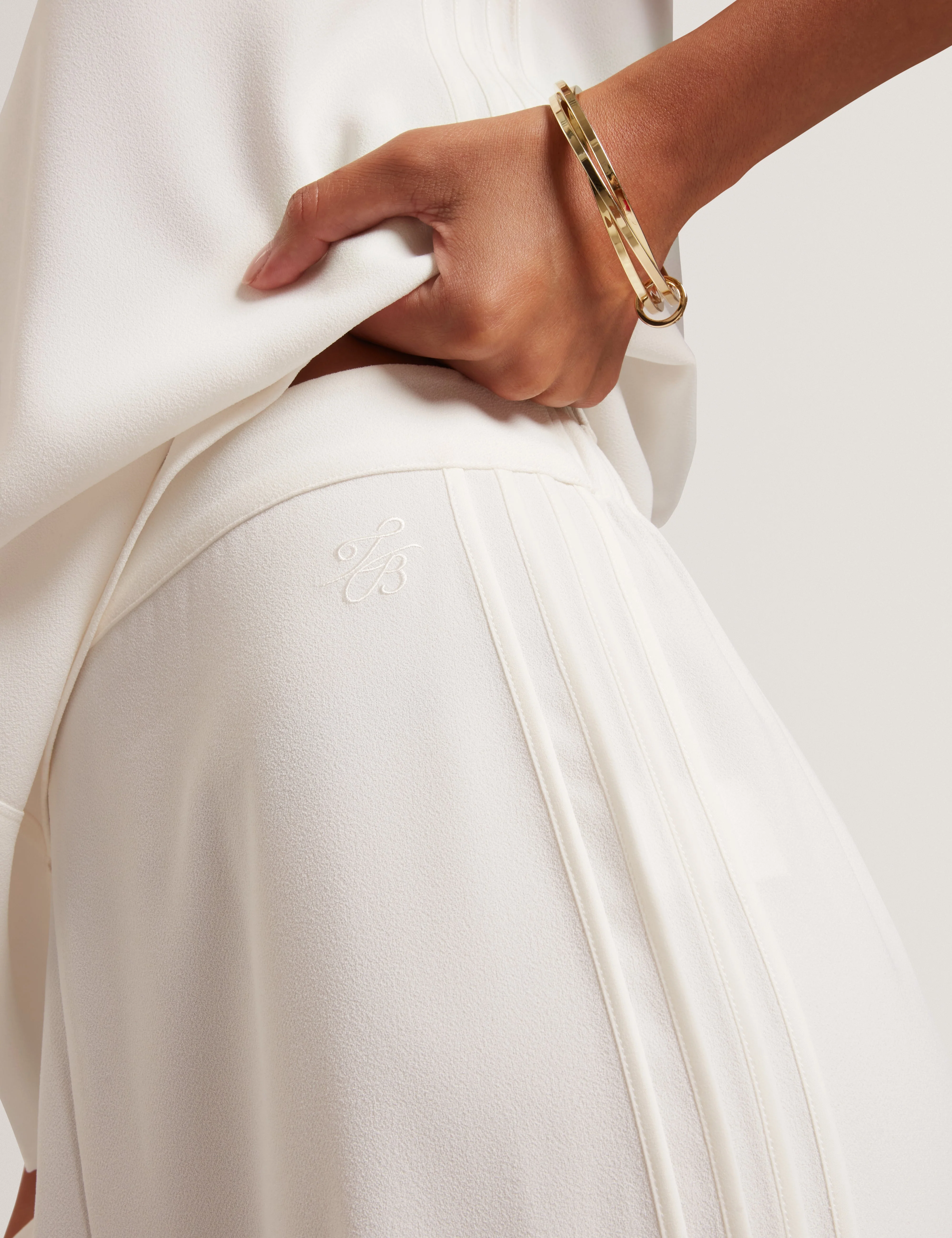 Gorjja Piping Detail Wide Leg Crepe Trouser Ivory - Image 4