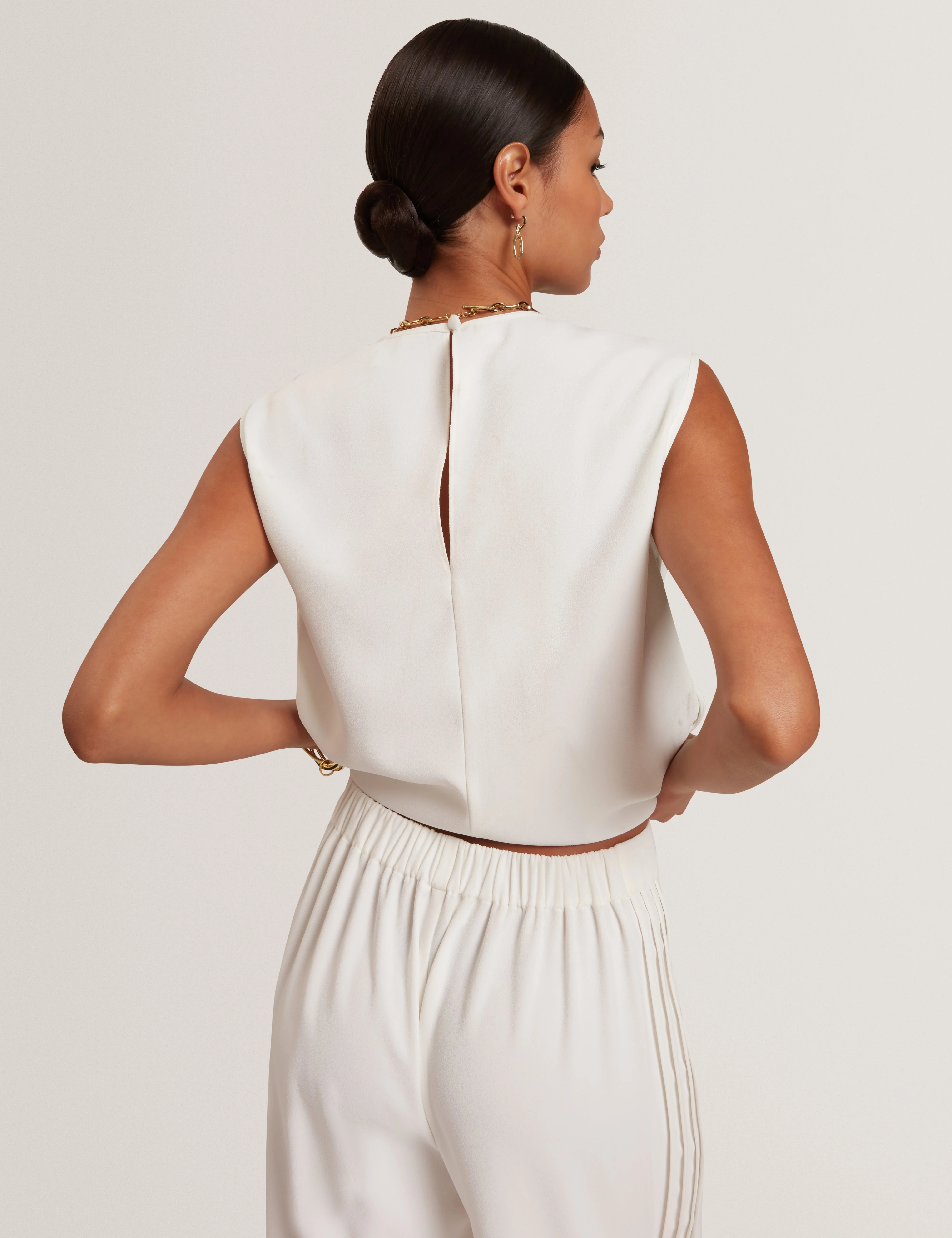 Gorjja Piping Detail Wide Leg Crepe Trouser Ivory - Image 5