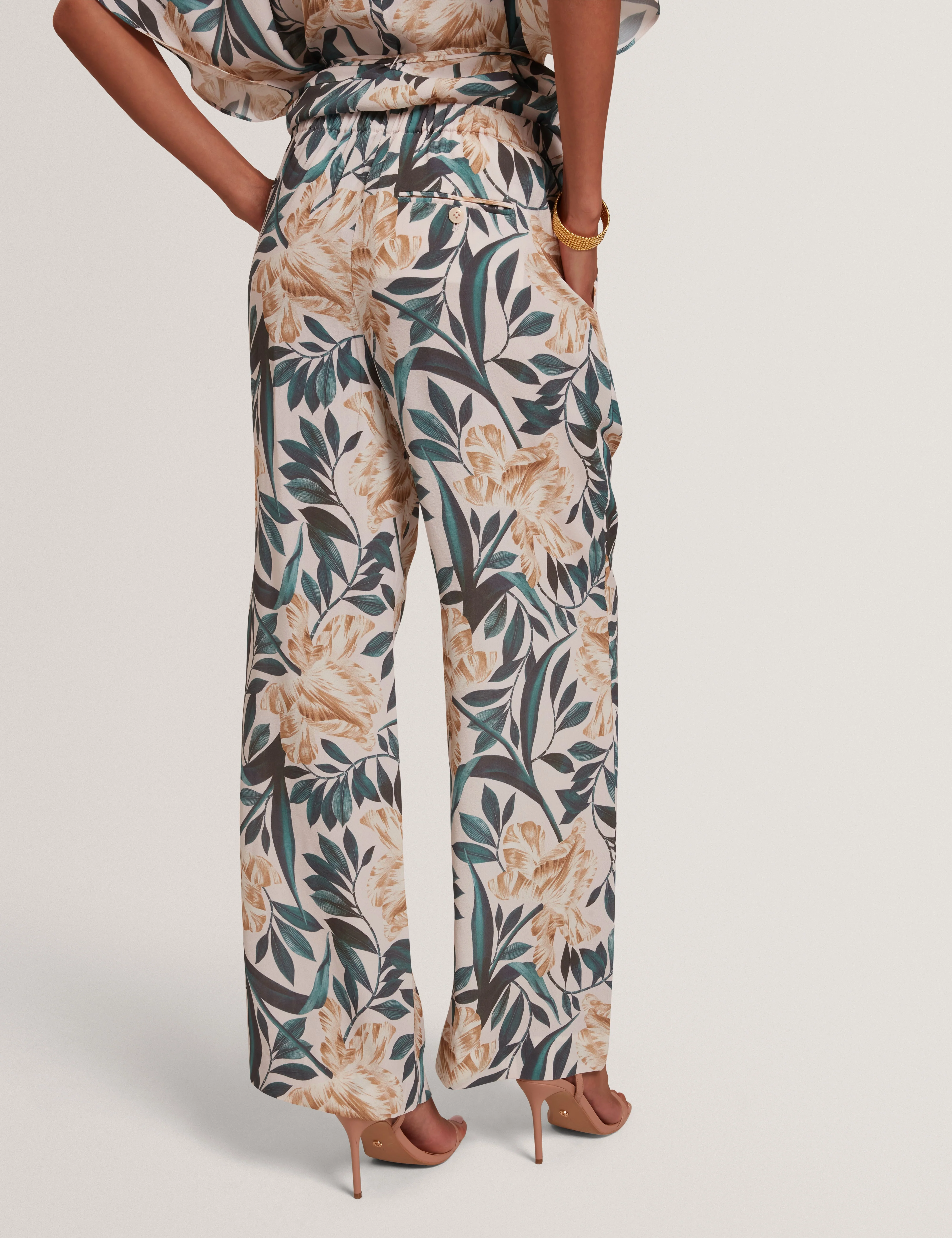 Griesha Printed Mid Rise Straight Leg Trouser Cream - Image 3