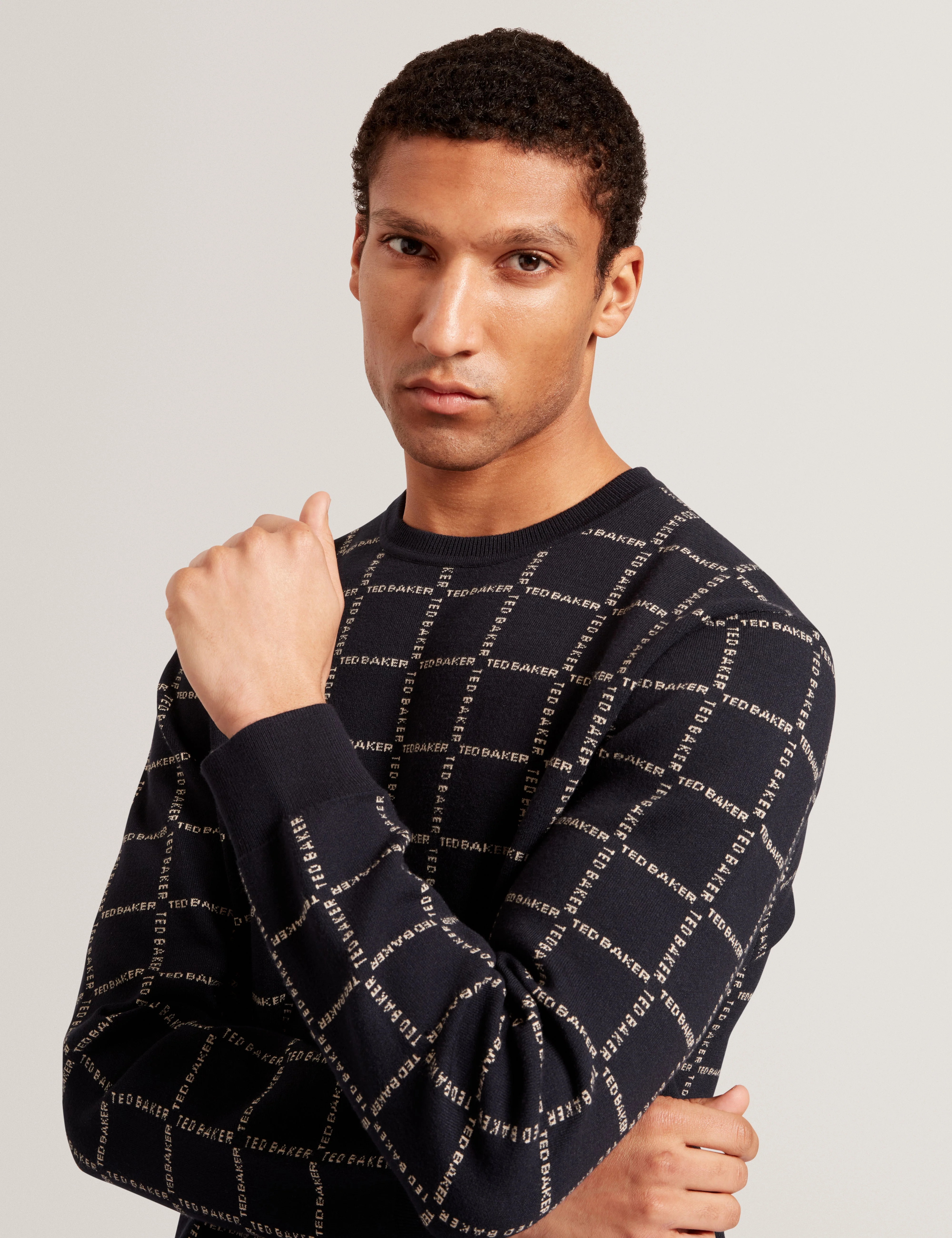 Hysand Short Sleeve Branded Check Crew Neck Navy - Image 6
