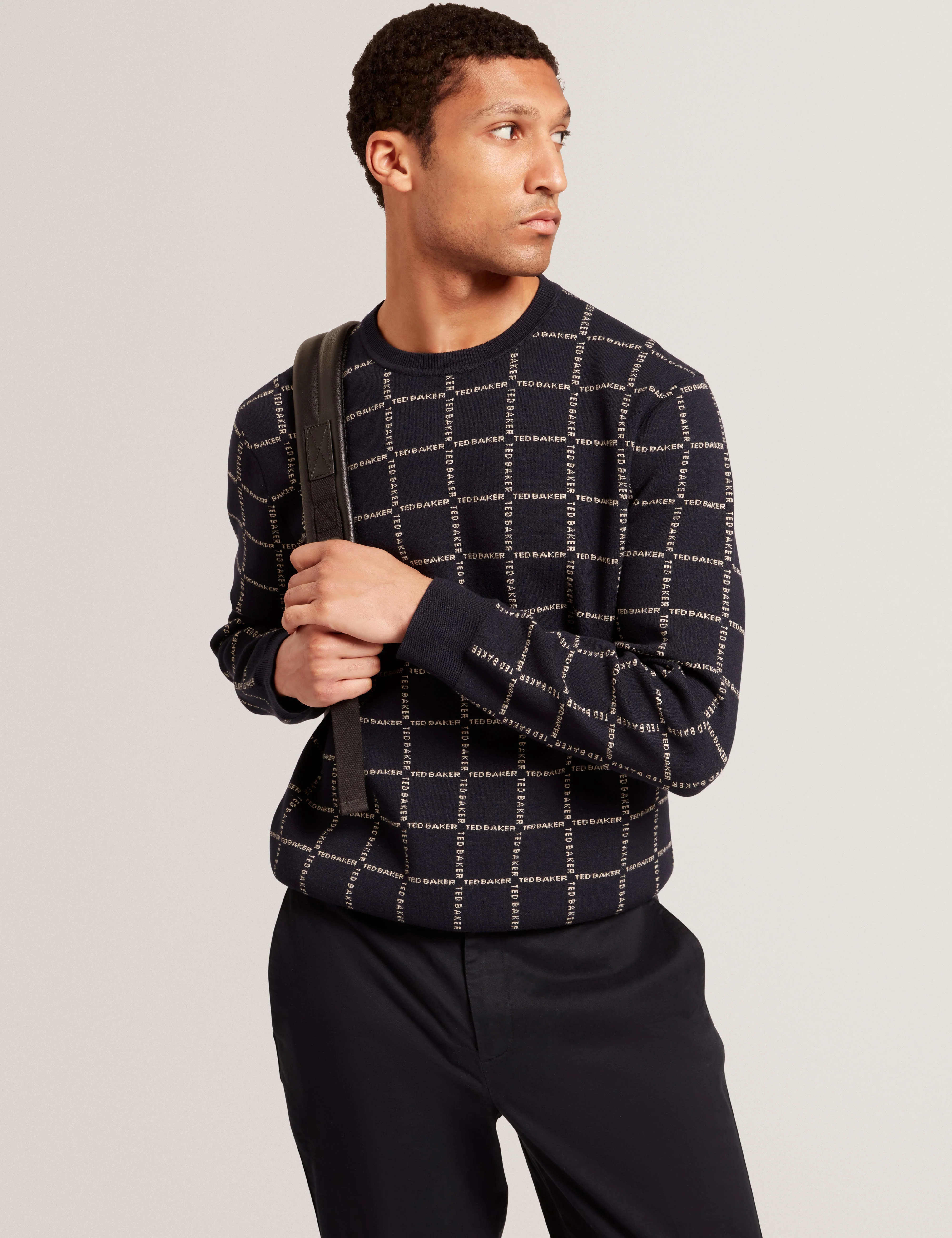 Hysand Short Sleeve Branded Check Crew Neck Navy - Image 7