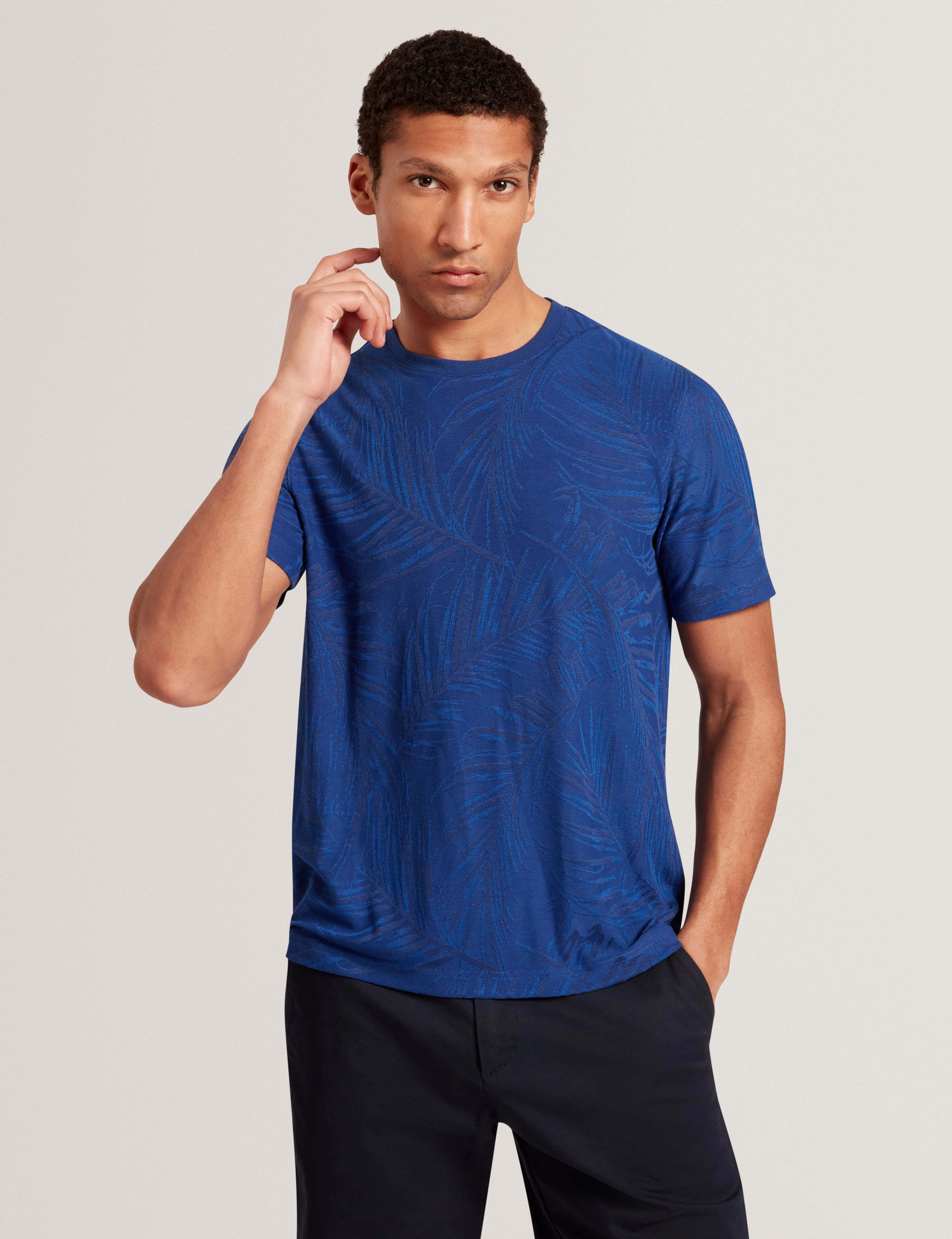 Jessper Short Sleeve Regular Jacquard Leaf T-Shirt Navy - Image 4