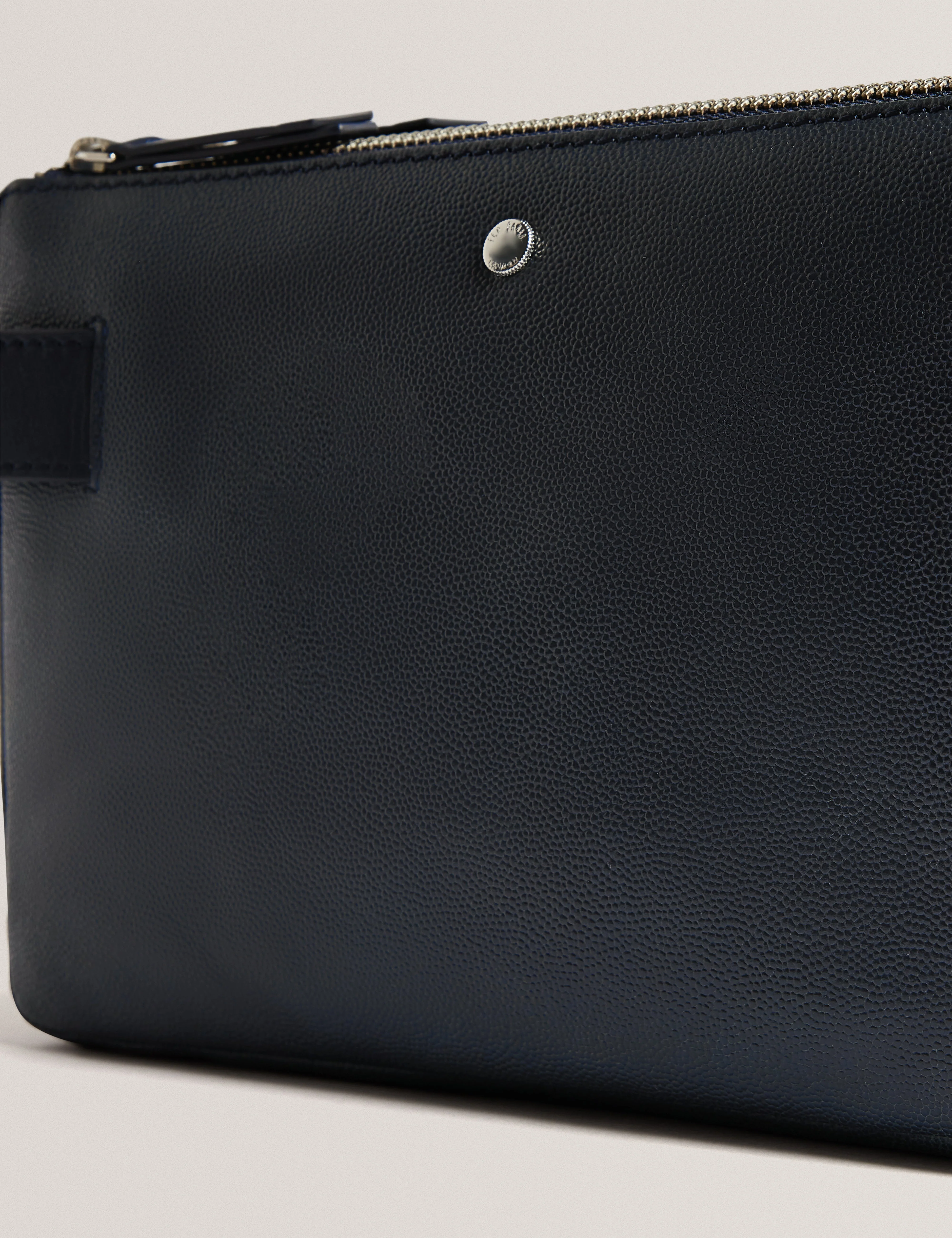 Kashton Caviar Leather Pouch Dk-Navy - Image 3
