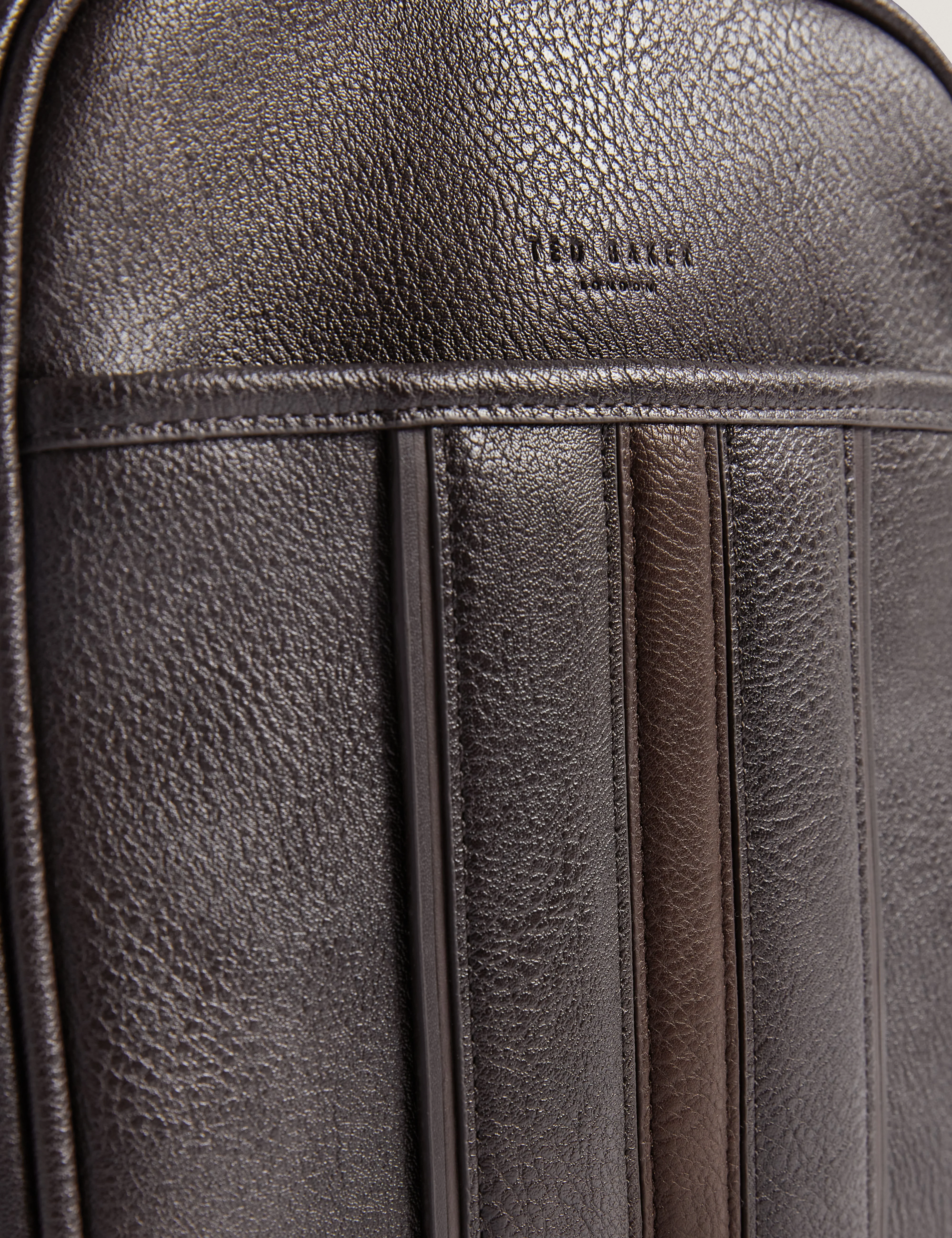 Keiigan Stripe Pu Flight Bag Brn-Choc - Image 3