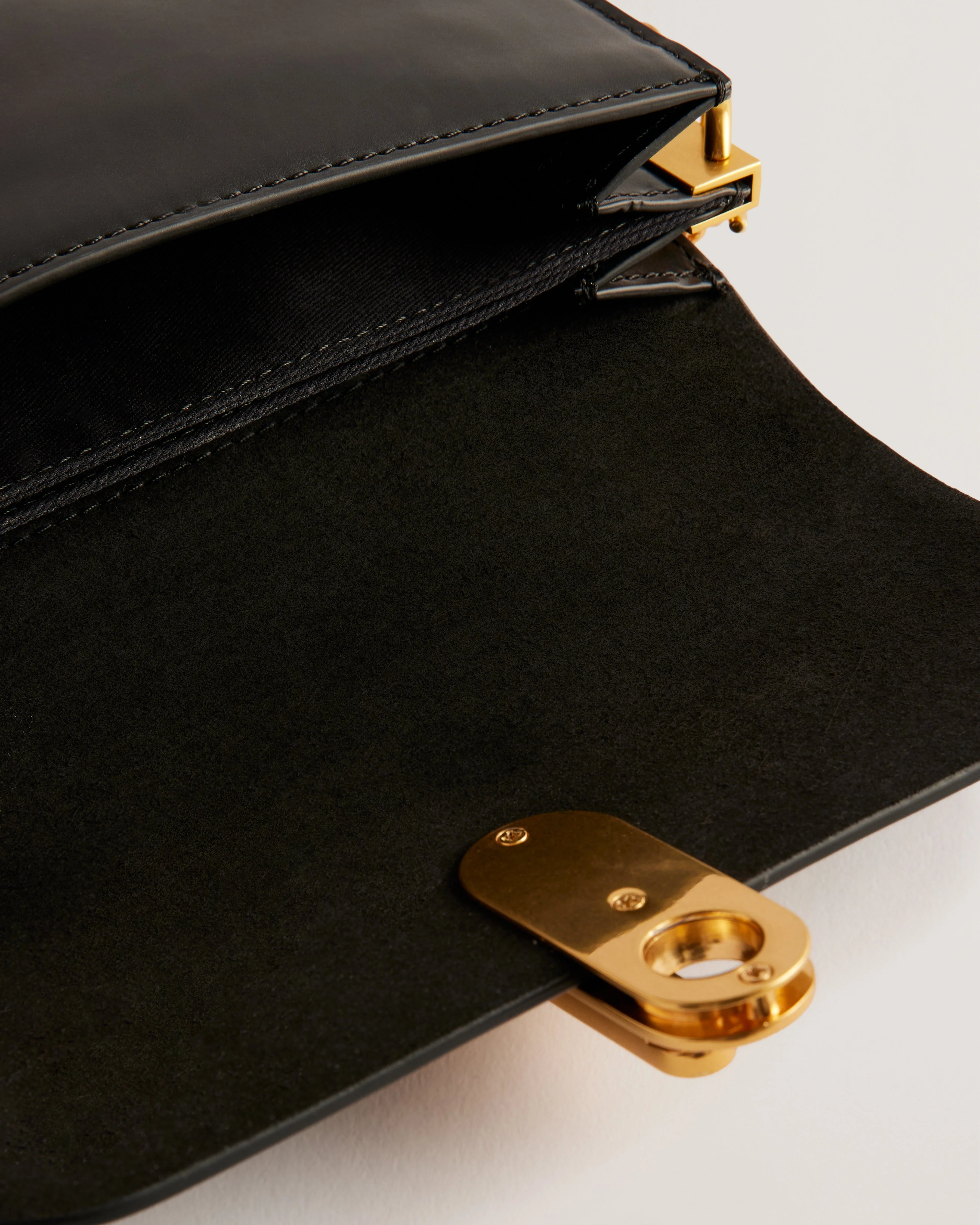 Kkaysa Polished Small Leather Crossbody Bag Black - Image 3