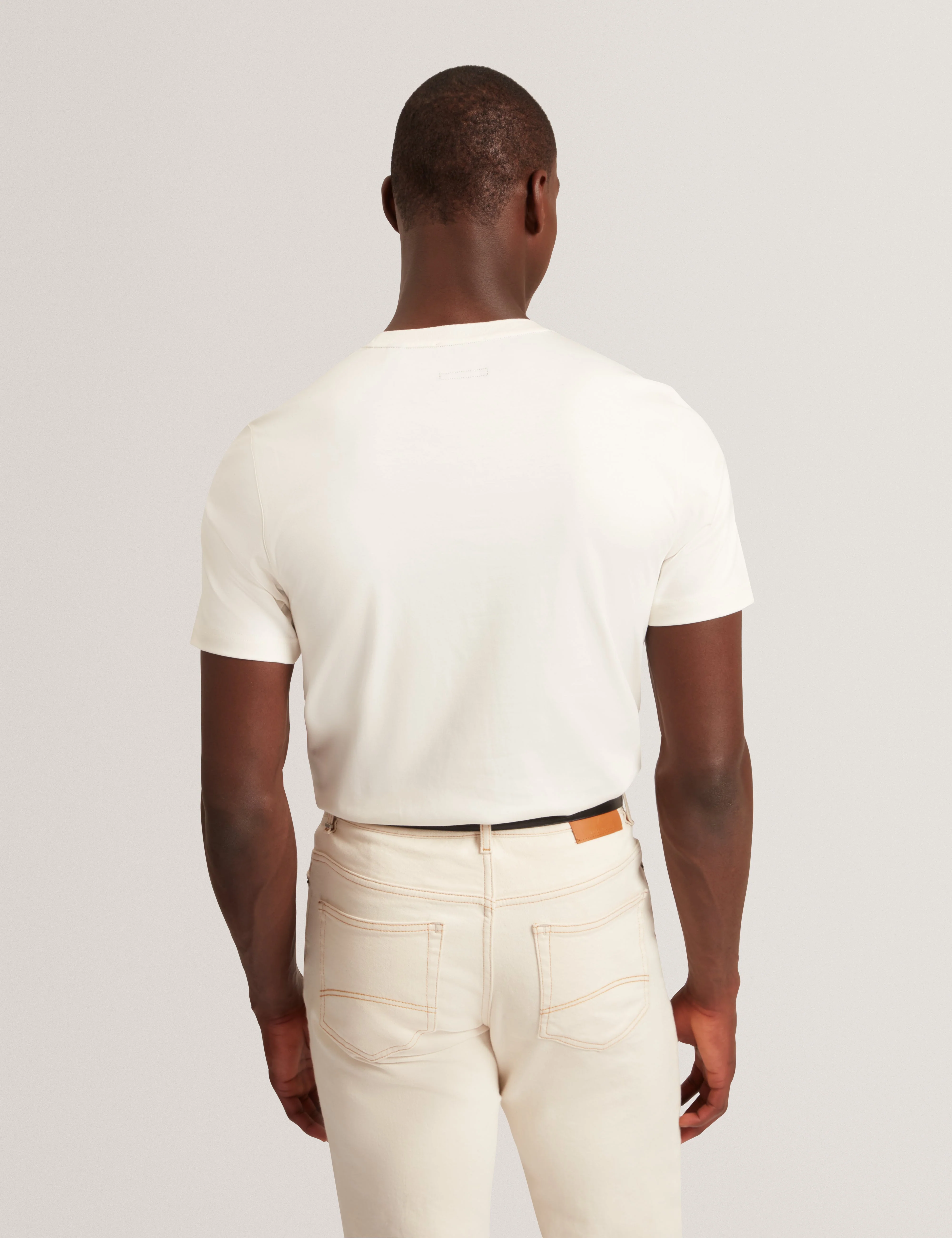 Konrrad Short Sleeve Regular Soft Touch T-Shirt White - Image 5