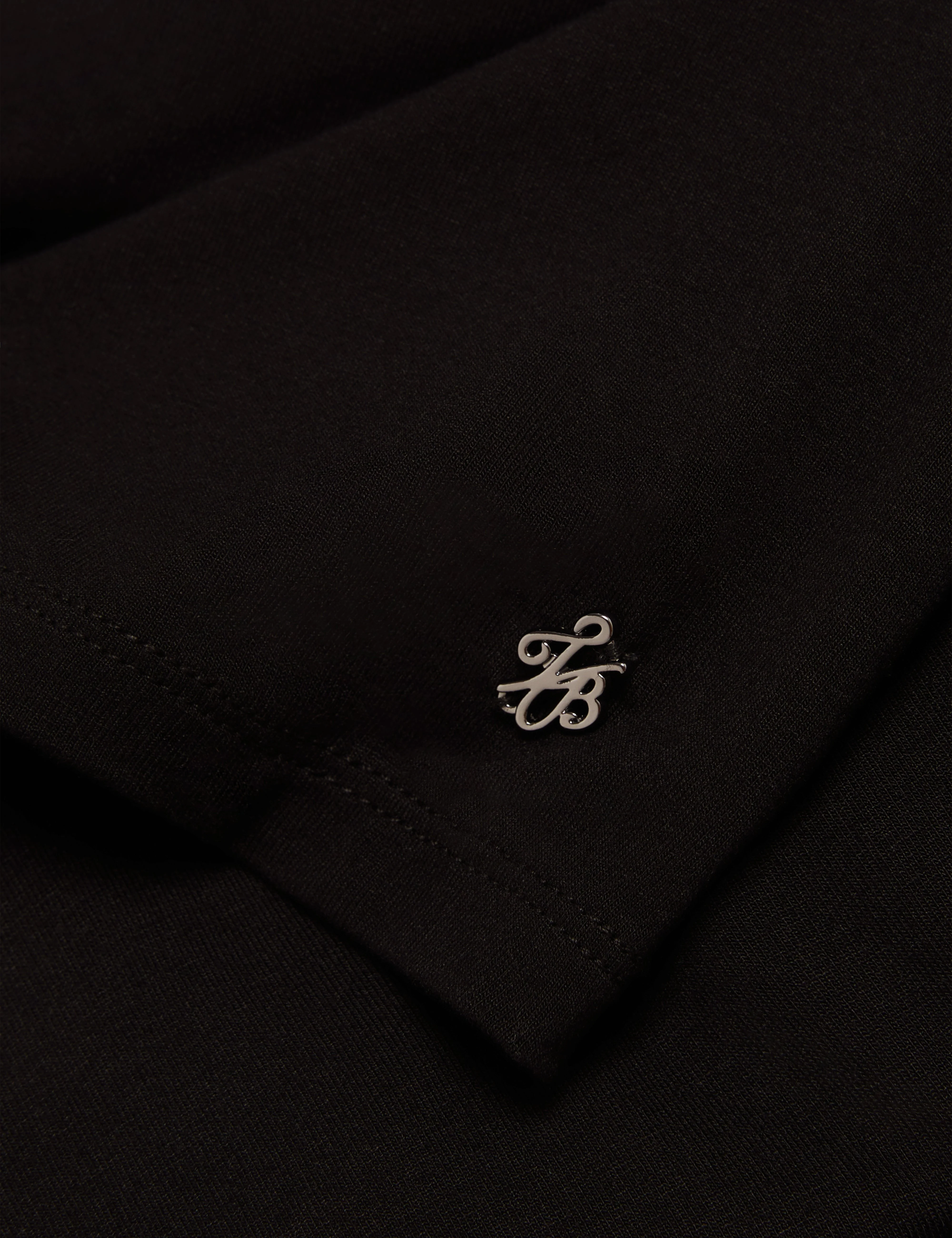 Larnaa Short Sleeve Fitted Tee Black - Image 3