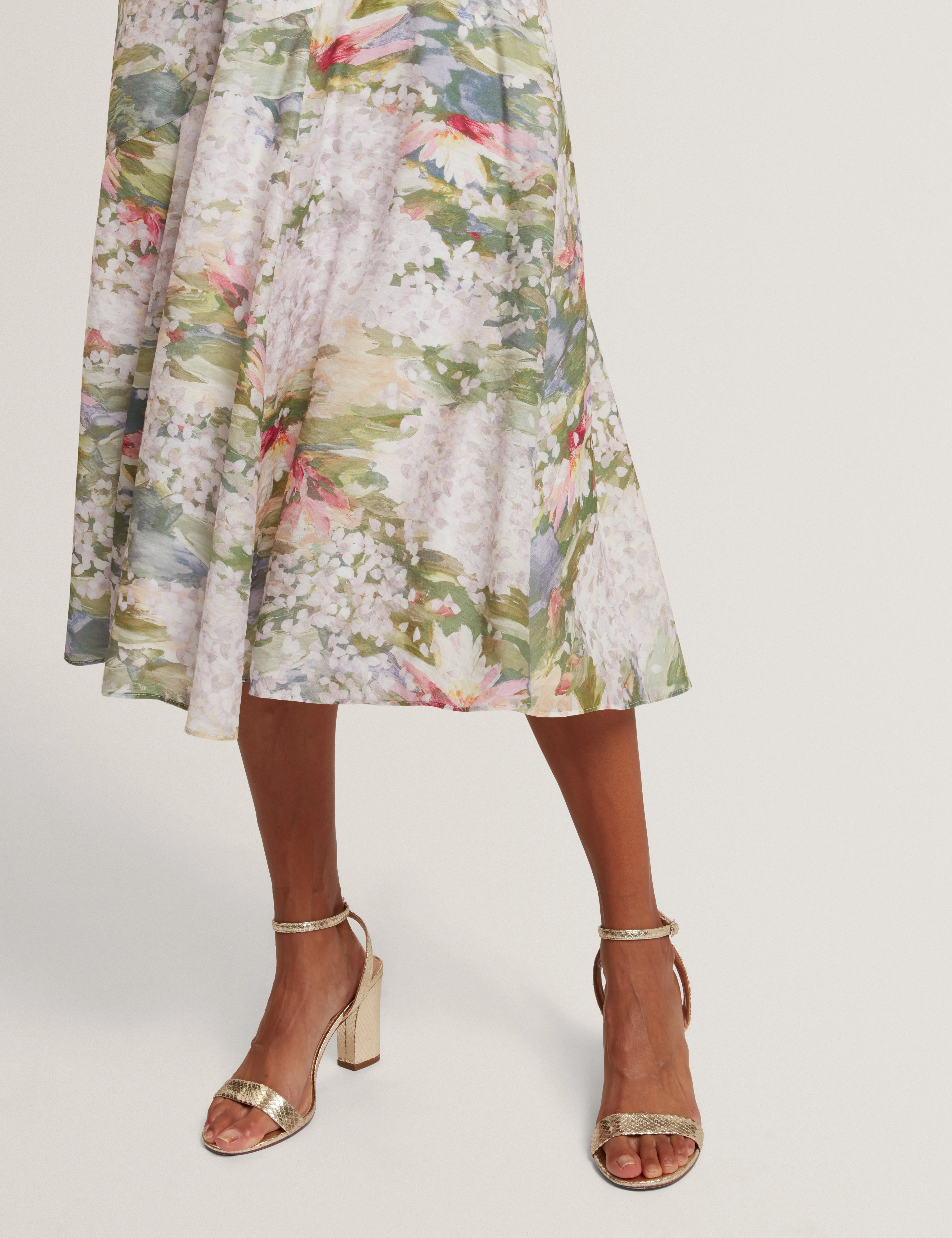 Layda Printed Midi Skirt With Diagonal Seam Detail Pink - Image 5