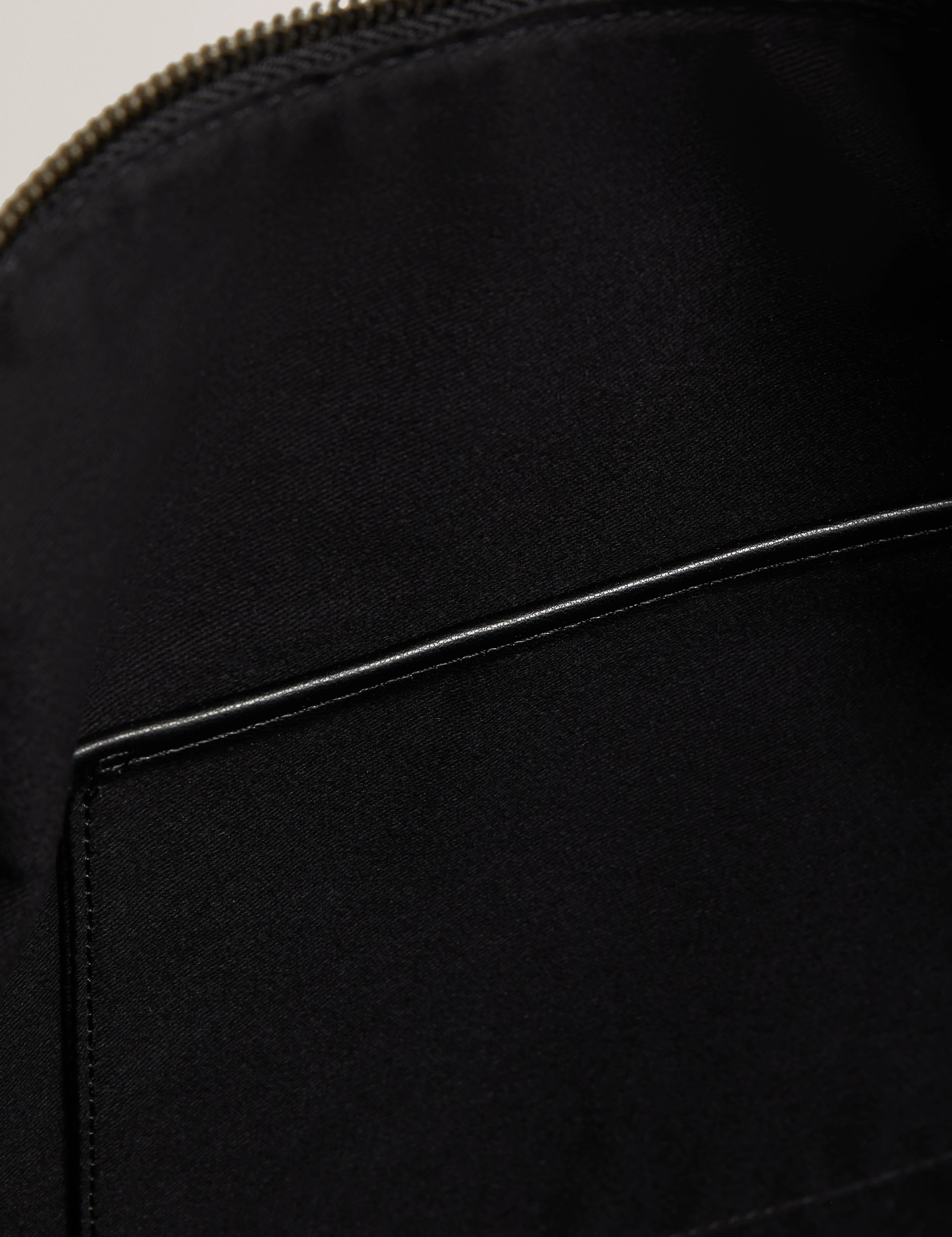 Leivie Webbing Holdall Bag Black - Image 5