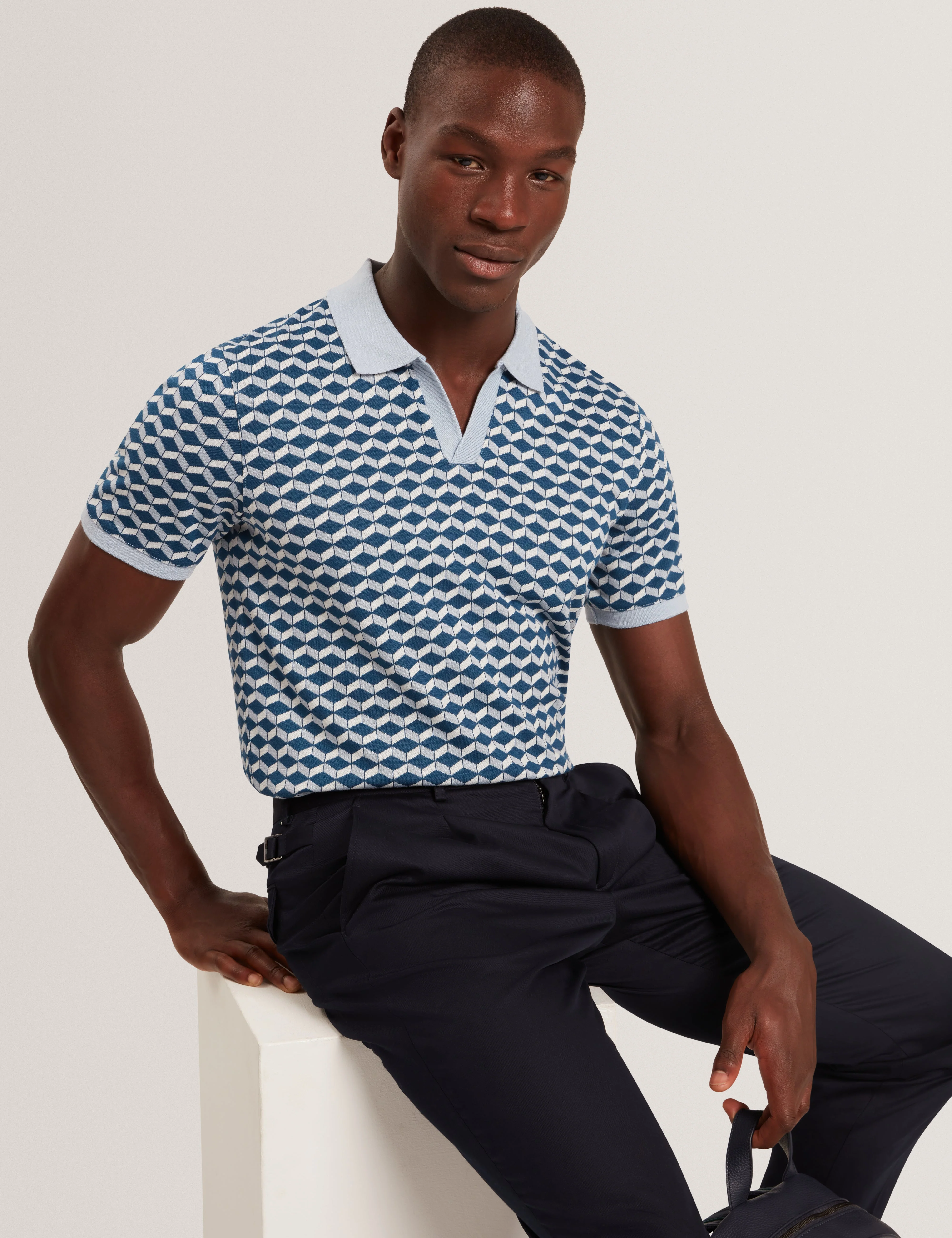 Lirien Short Sleeve Geo Jacquard Polo Dk-Blue - Image 6