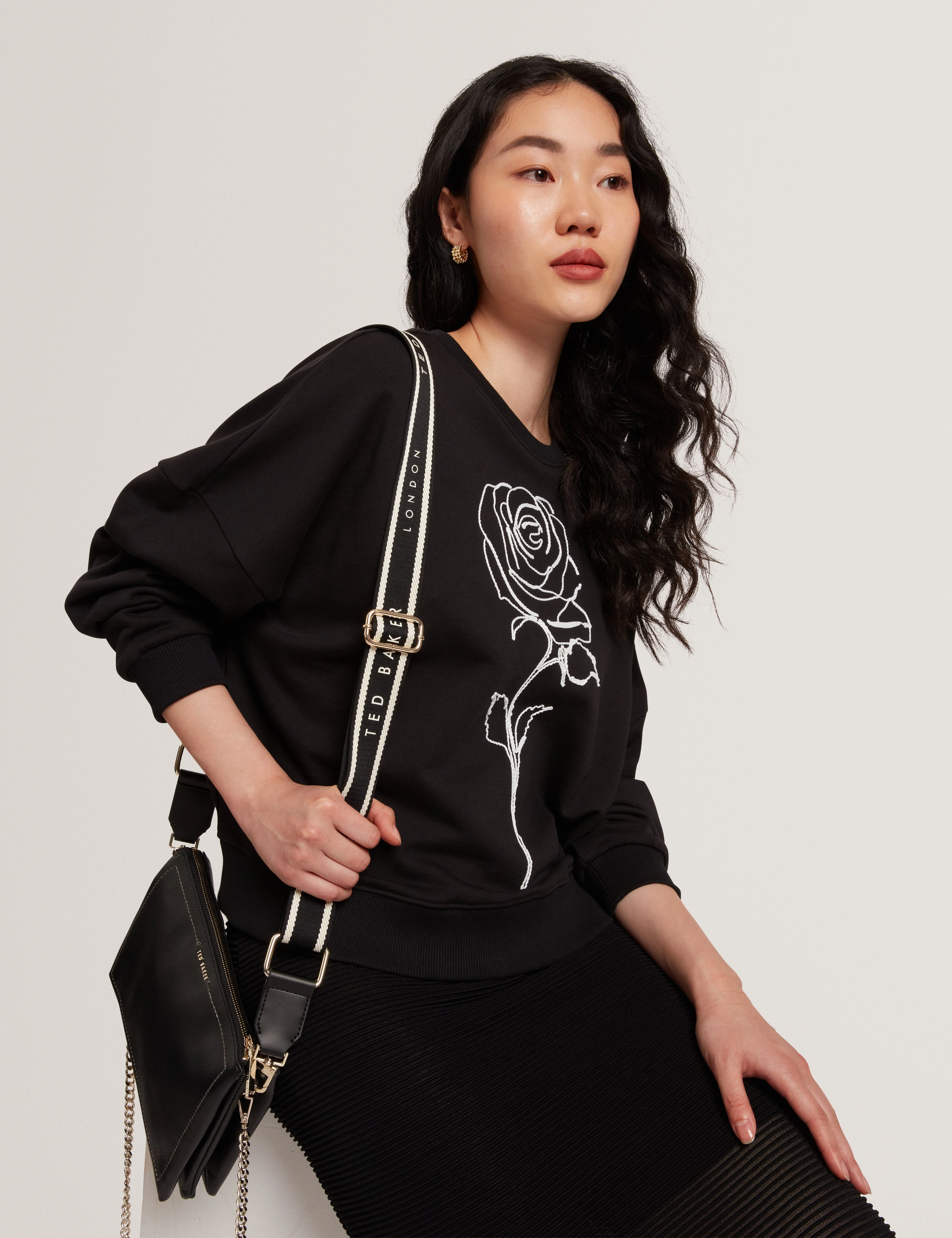 Marssia Printed Sweatshirt Black - Image 6