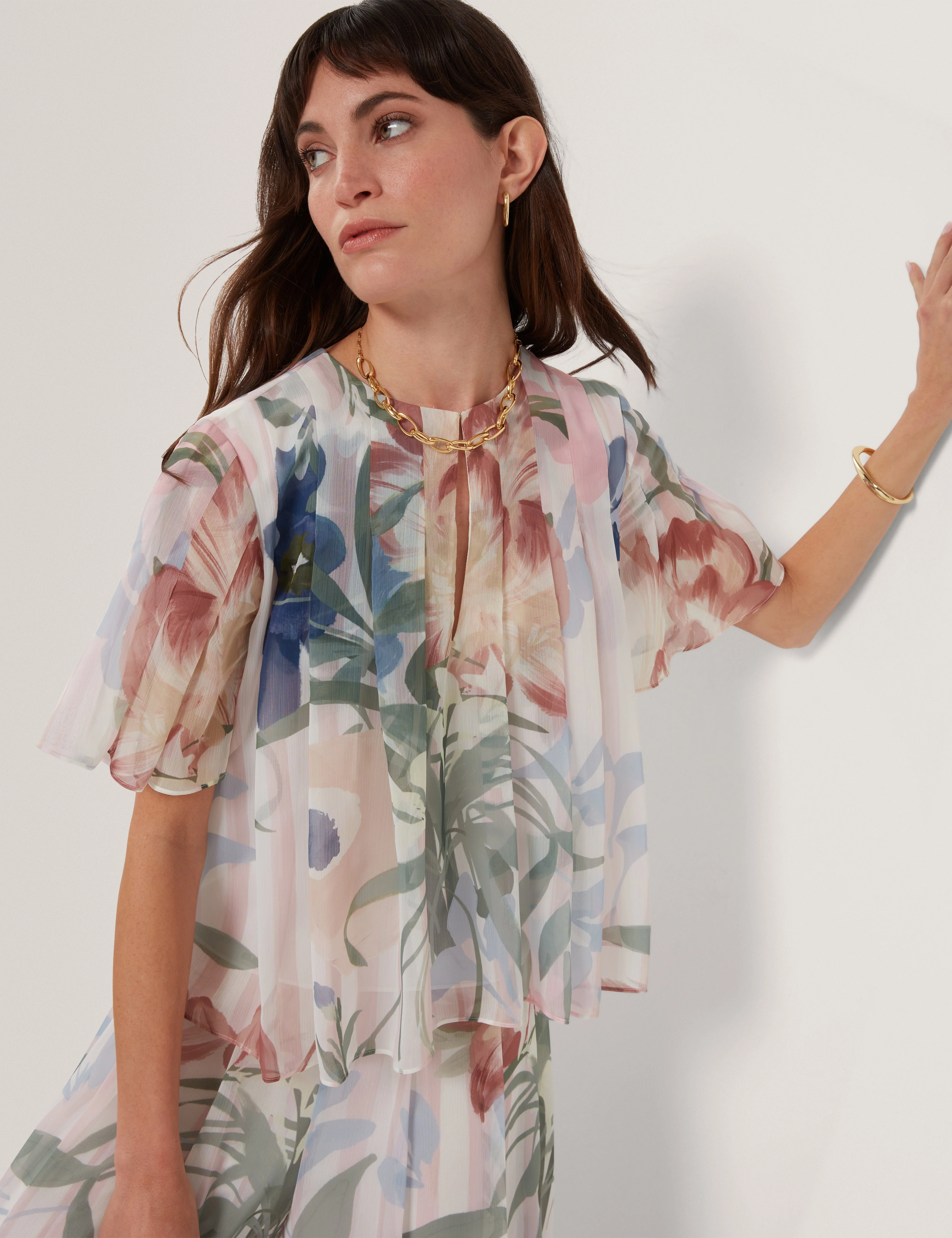 Nansii Pleated Angel Sleeve Printed Top Pink - Image 6