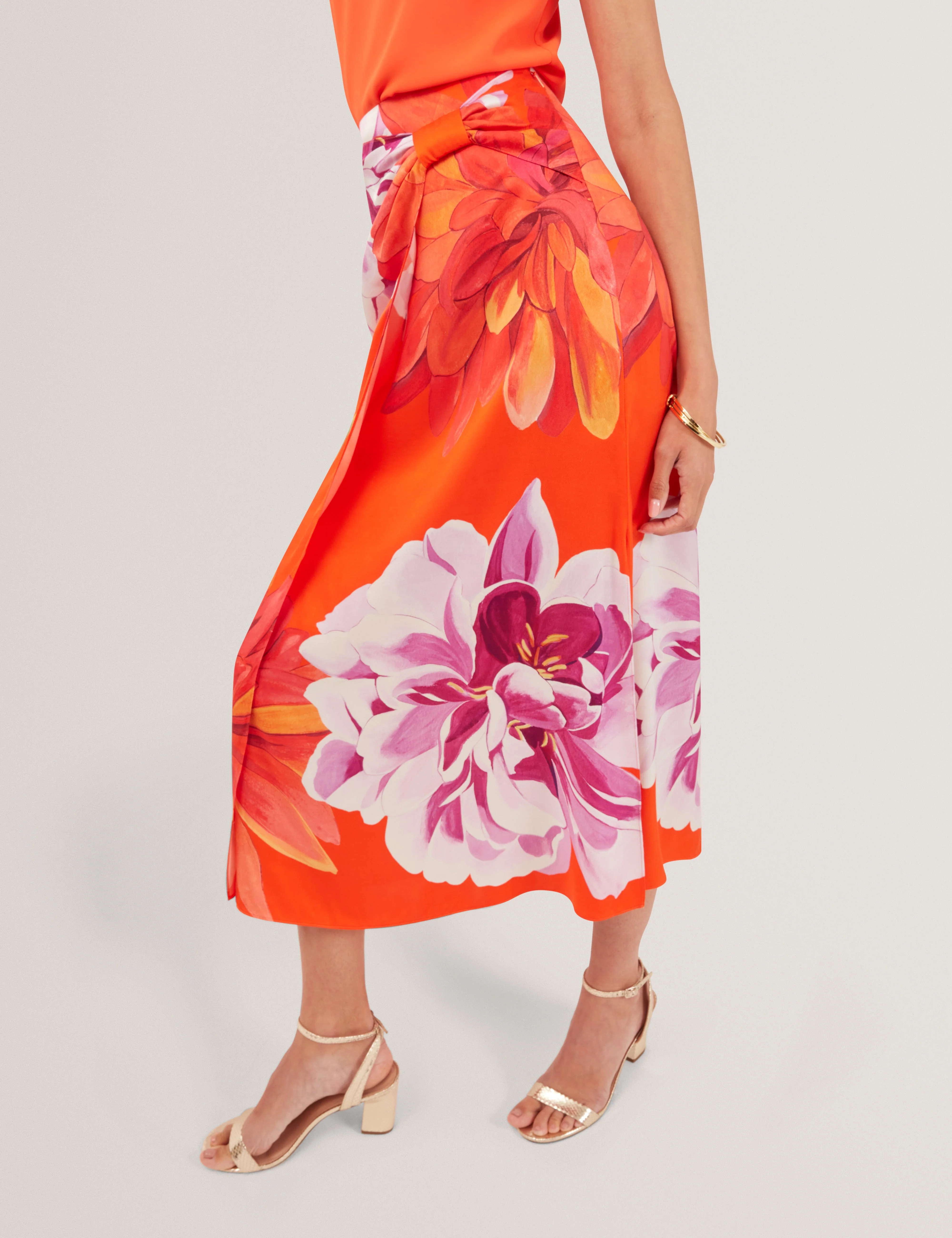 Neoa Printed Asymmetric Midi Skirt Orange - Image 3