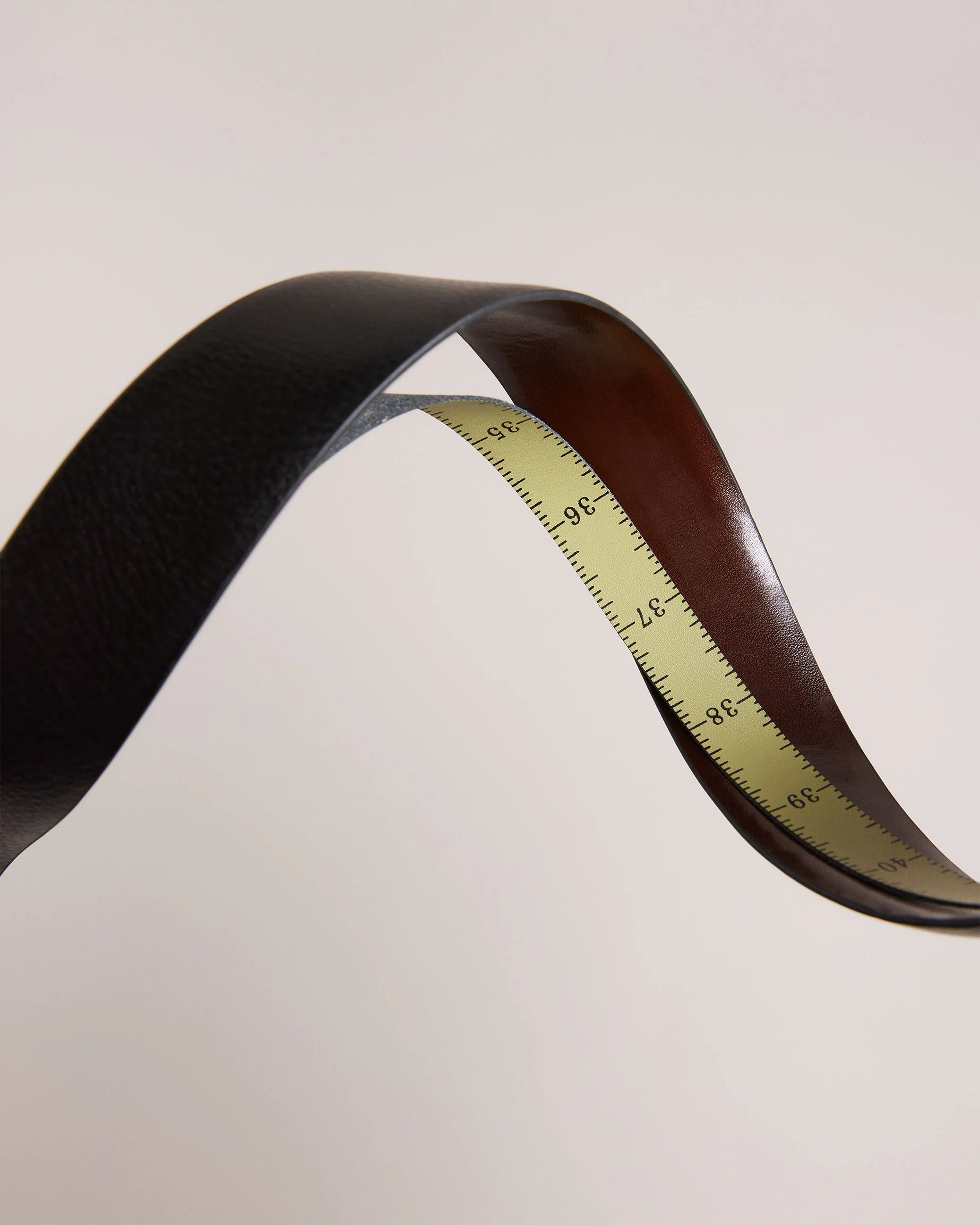 Newbey Belt In A Box Black - Image 3