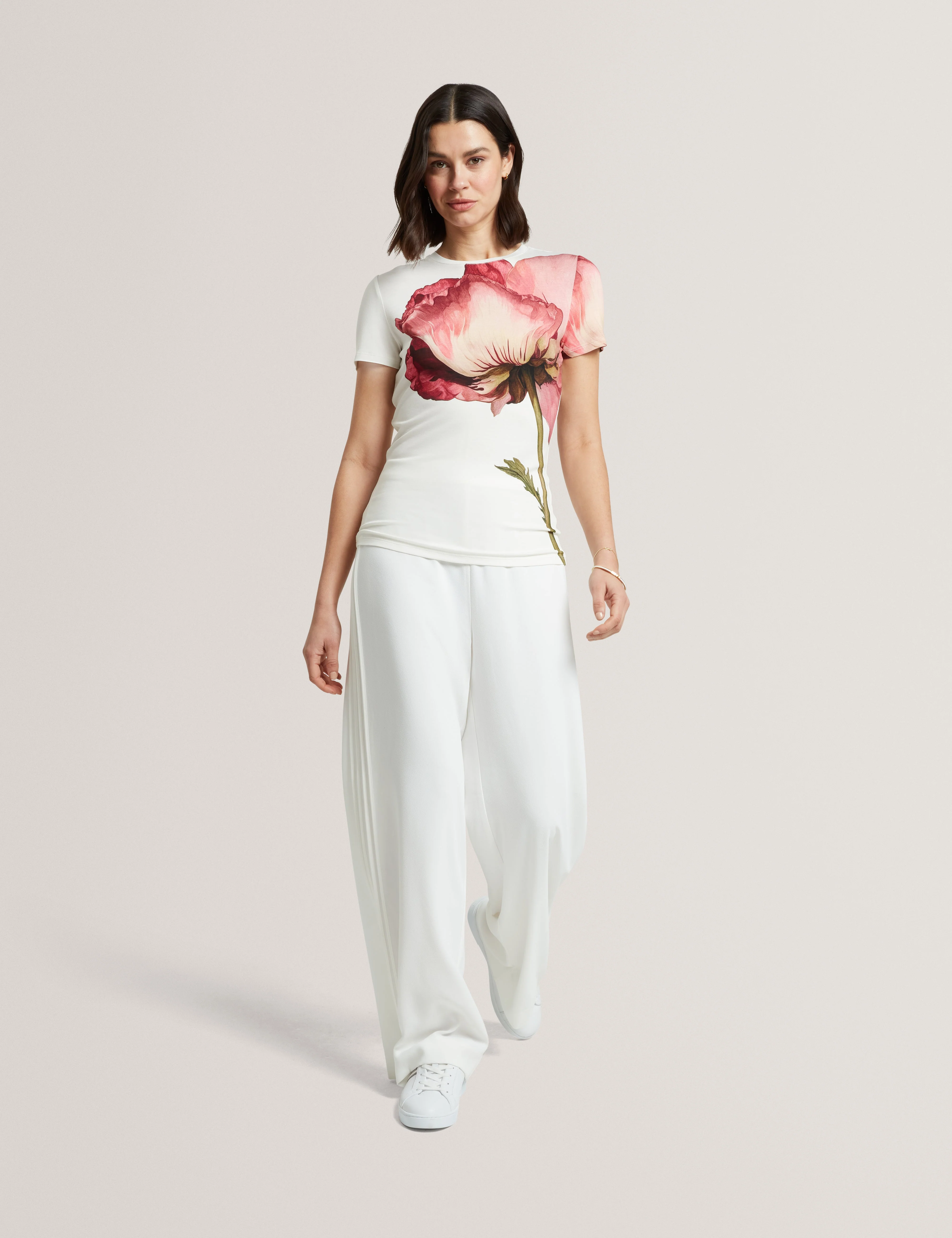 Obrey Short Sleeve Printed Fitted Tee Ivory - Image 2