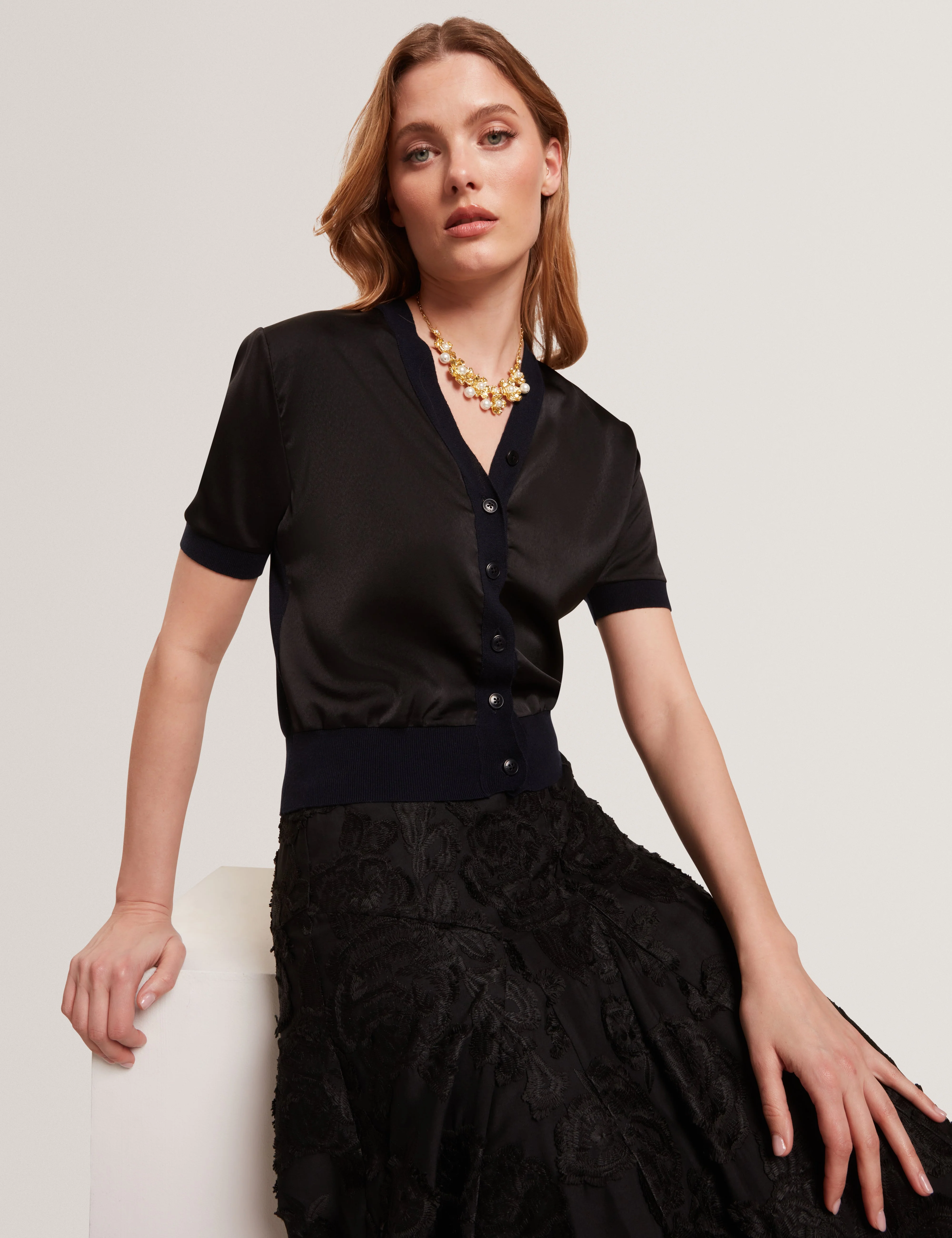 Ofina Woven Front Short Sleeve Cardigan Black - Image 4