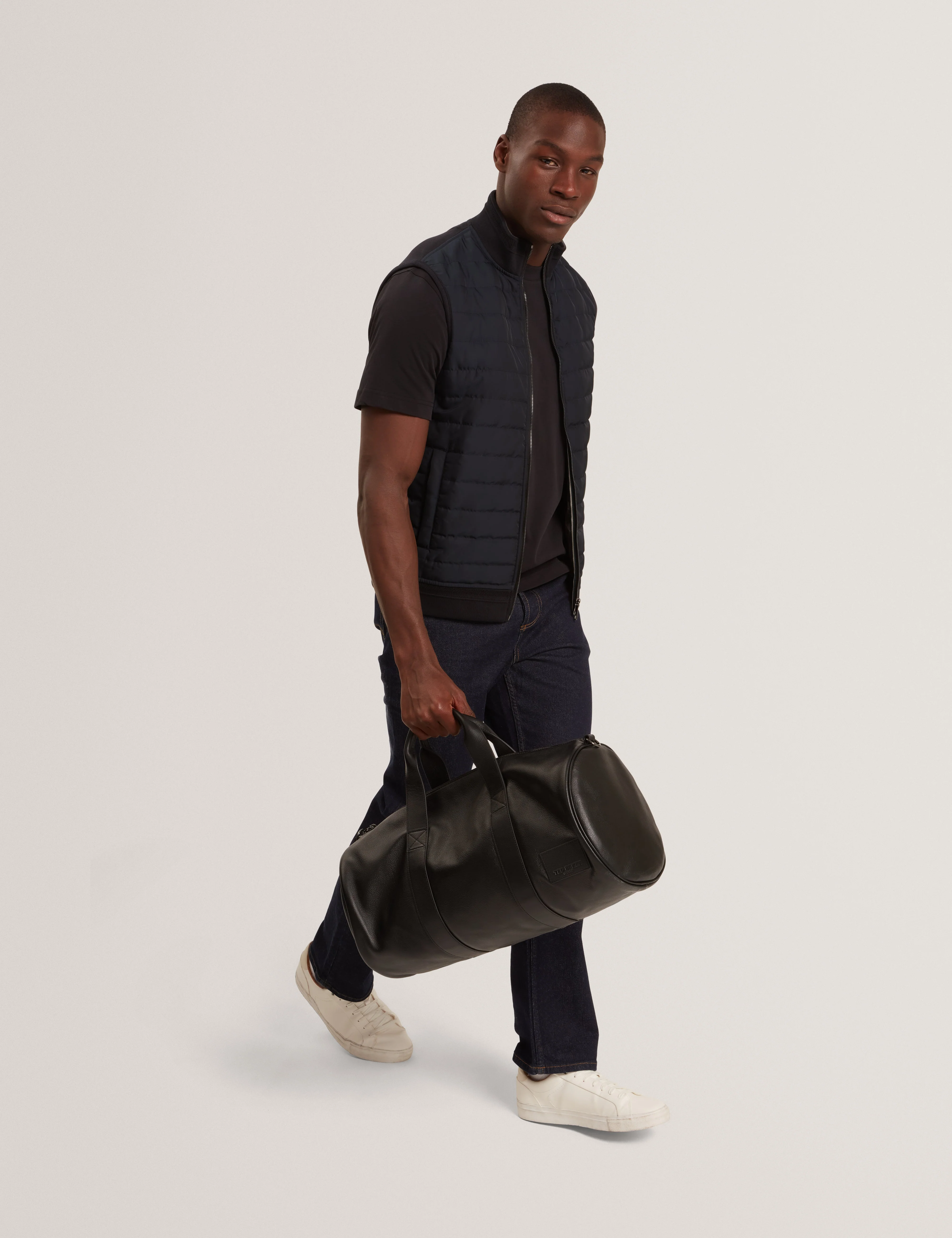 Pafavor Short Sleeve Regular Fit Quilted Gilet Black - Image 6