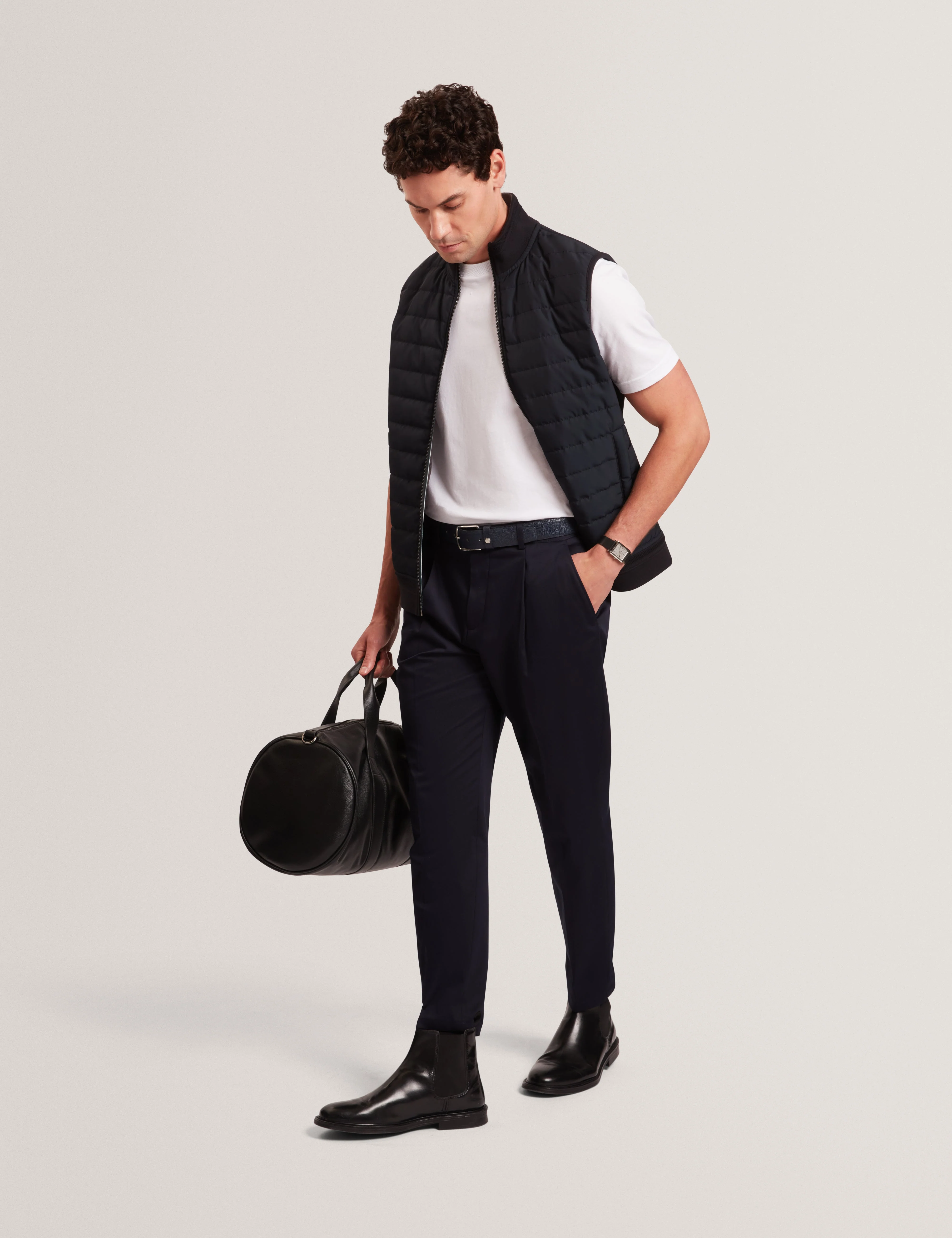 Pafavor Short Sleeve Regular Fit Quilted Gilet Navy - Image 2