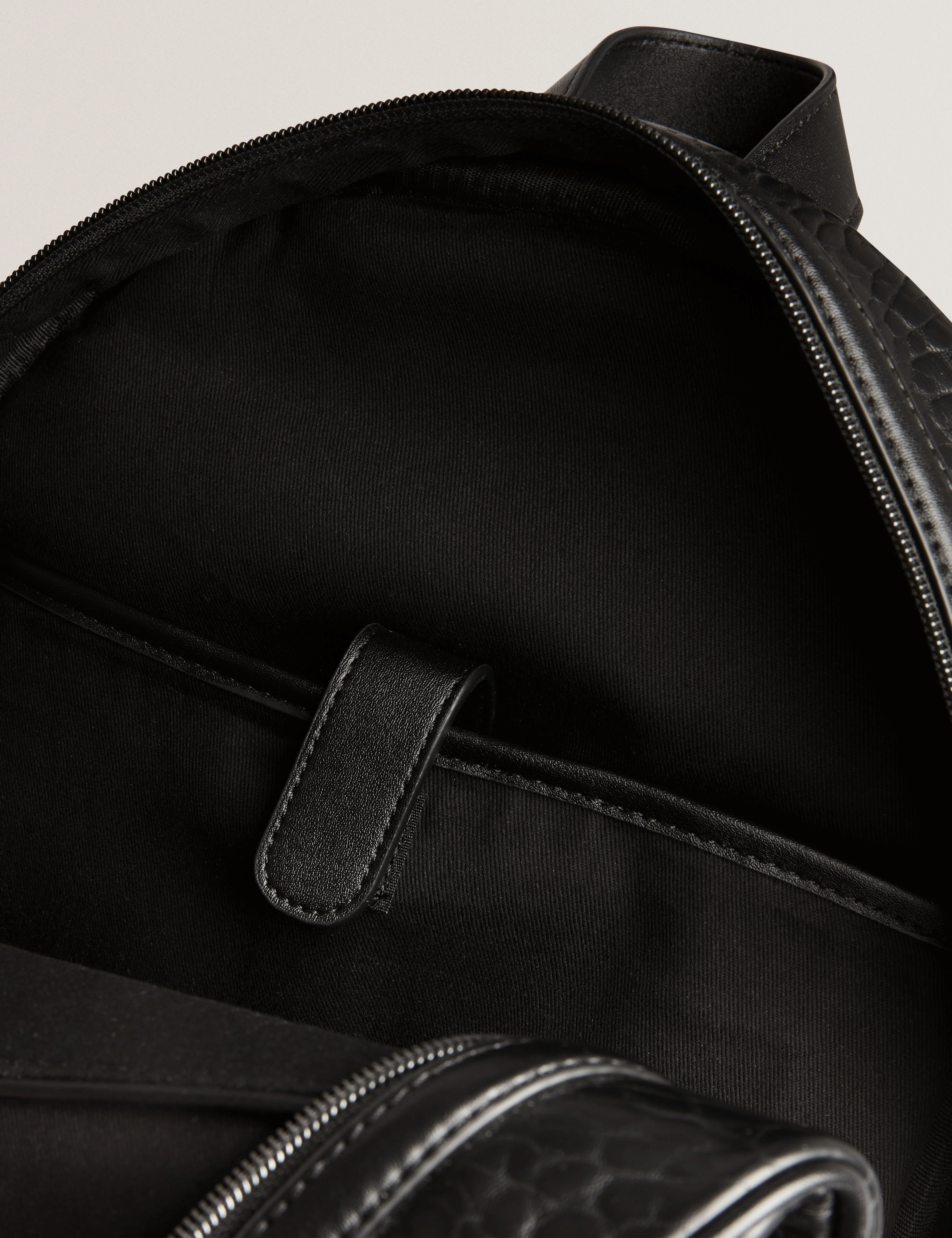 Periin Pebbled Pu Backpack Black - Image 5