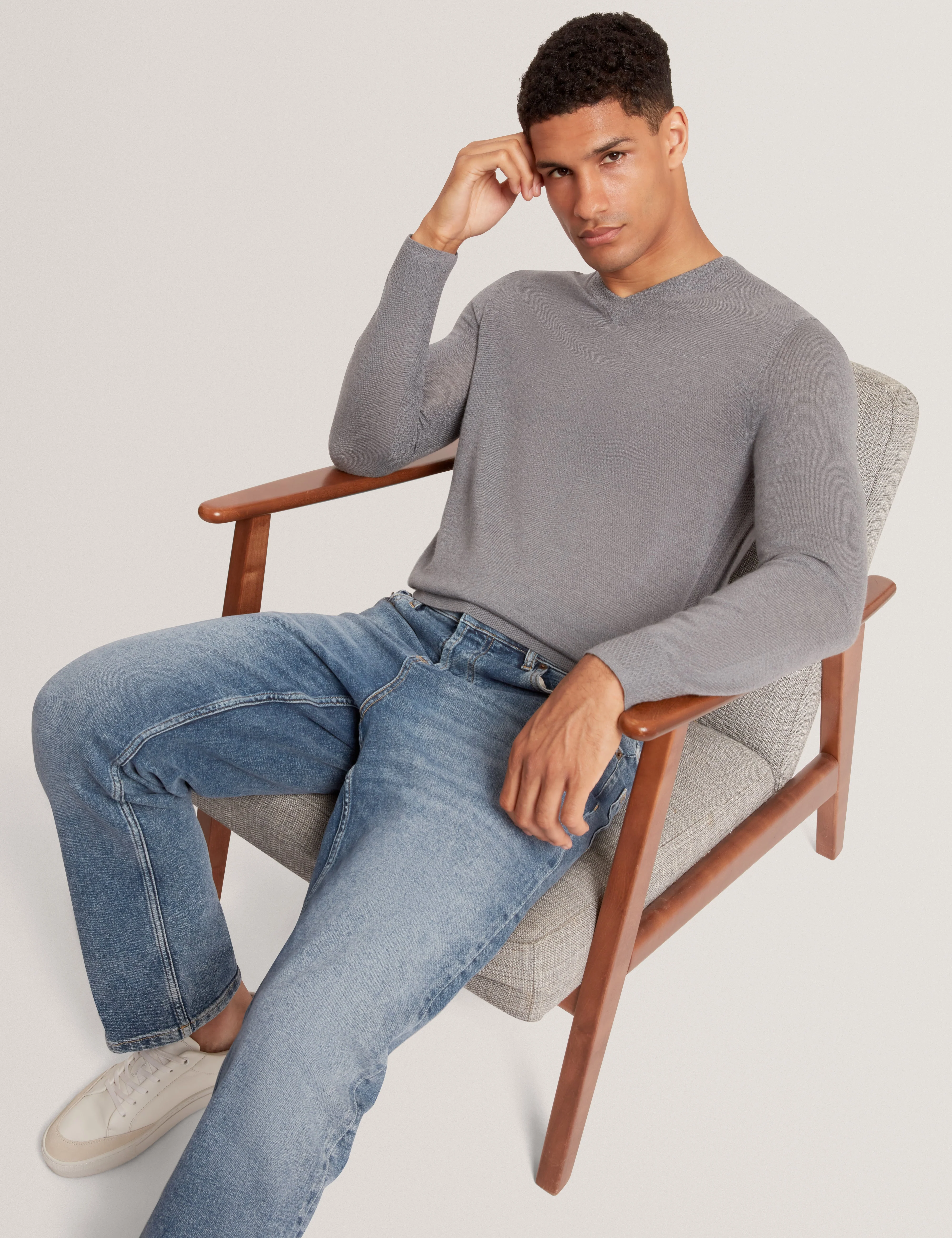 Resye Branded Merino V-Neck Jumper Mid-Grey - Image 6