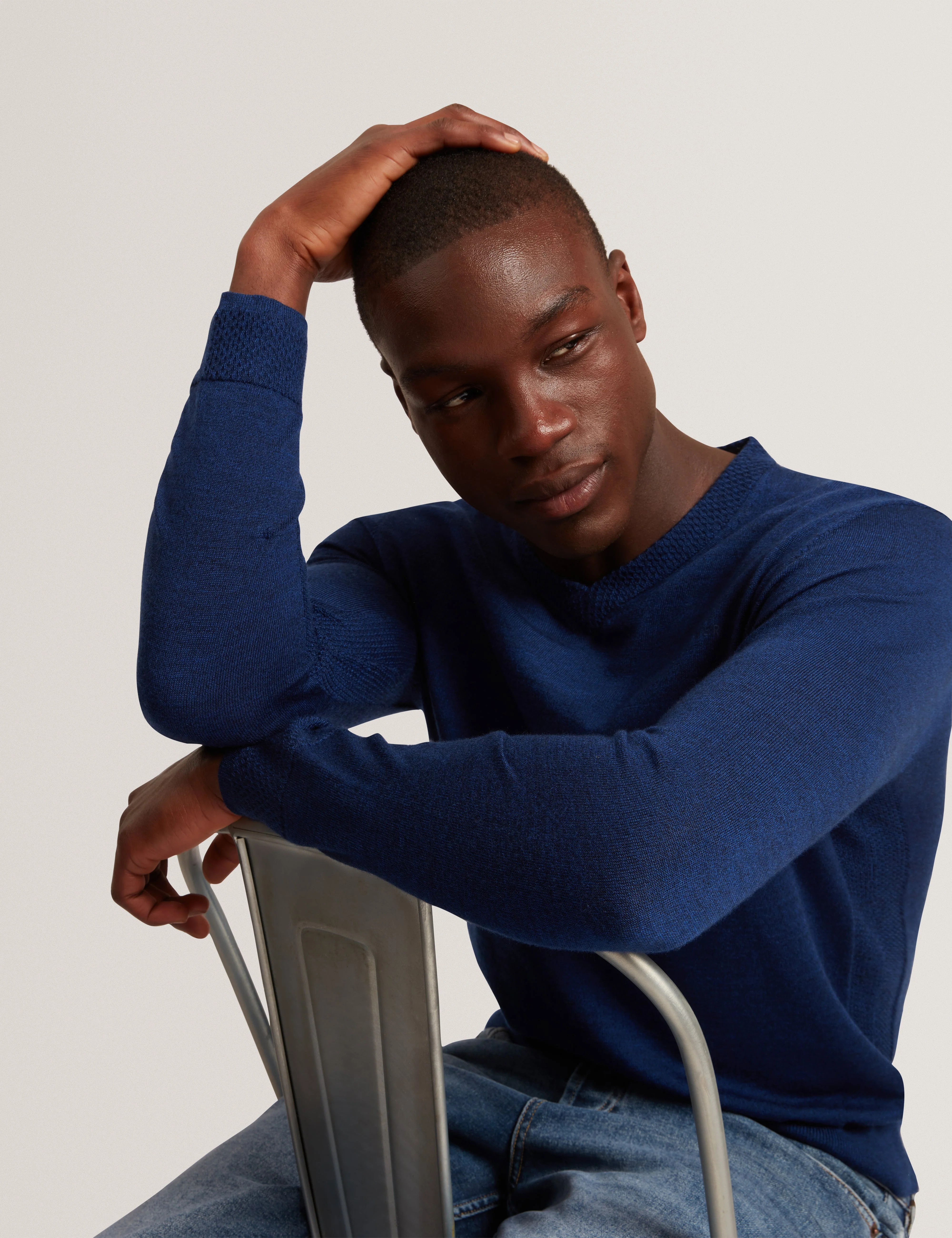 Resye Branded Merino V-Neck Jumper Navy - Image 6