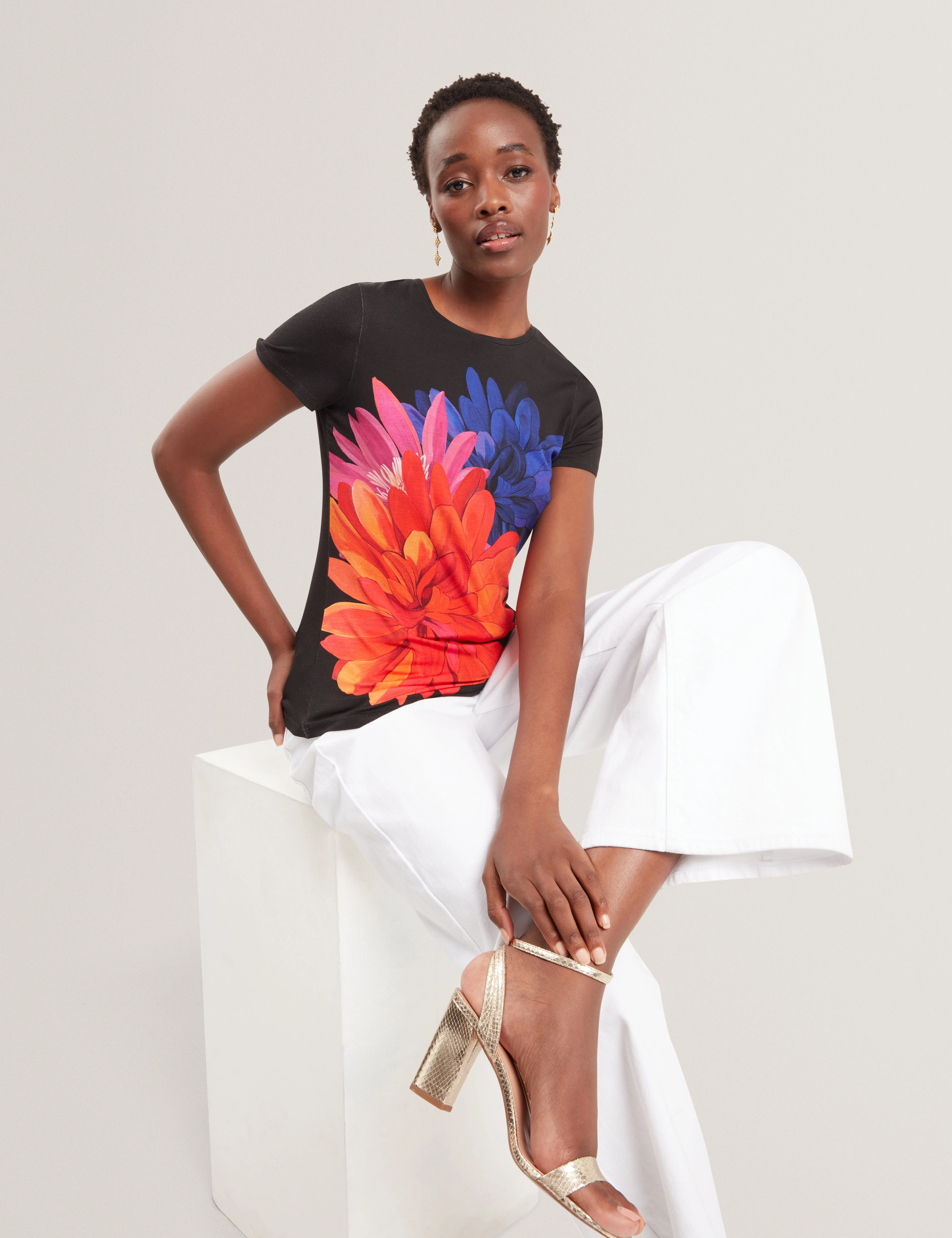 Riccia Printed Fitted Tee Black - Image 2