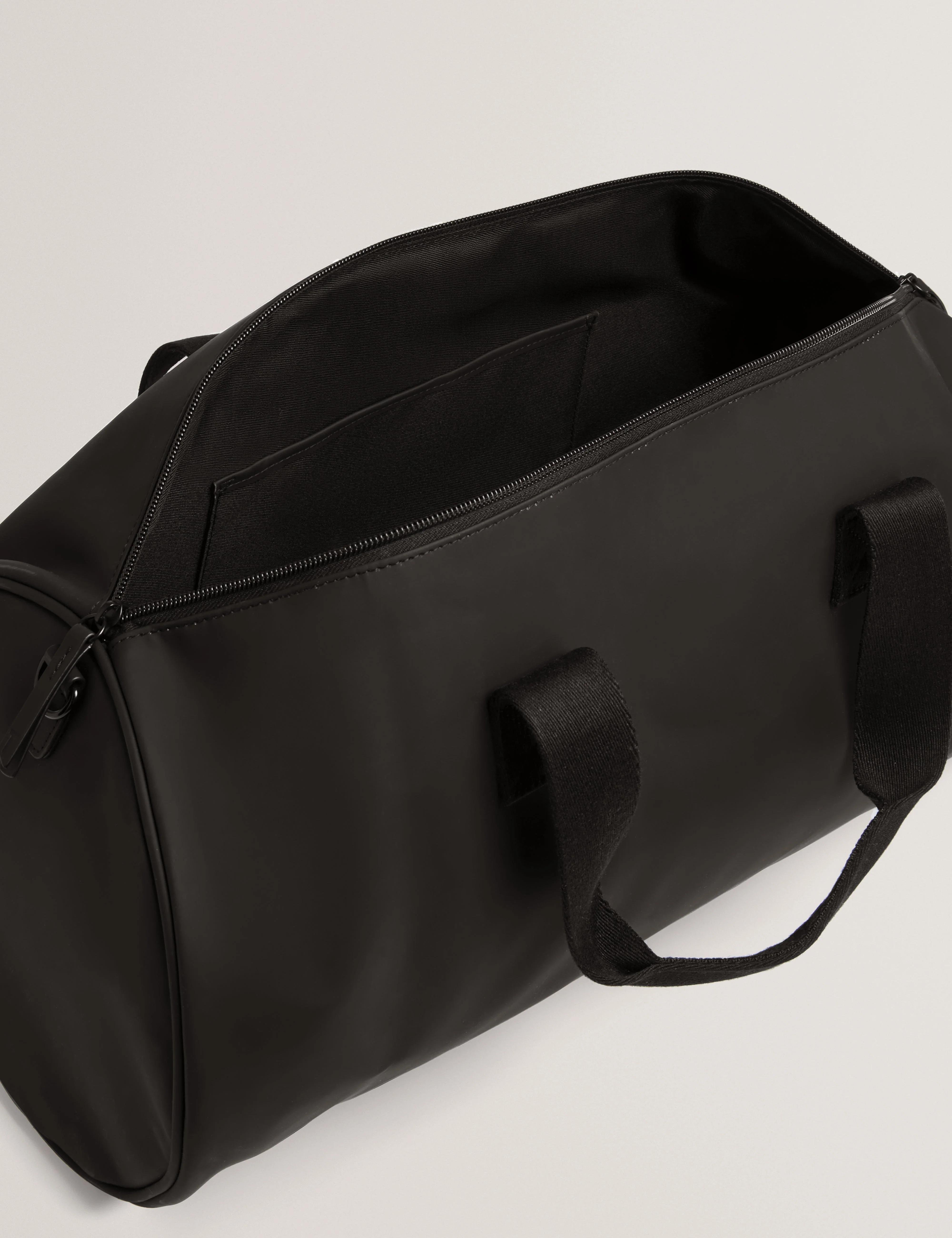 Ryland Rubberised Pu Holdall Black - Image 5
