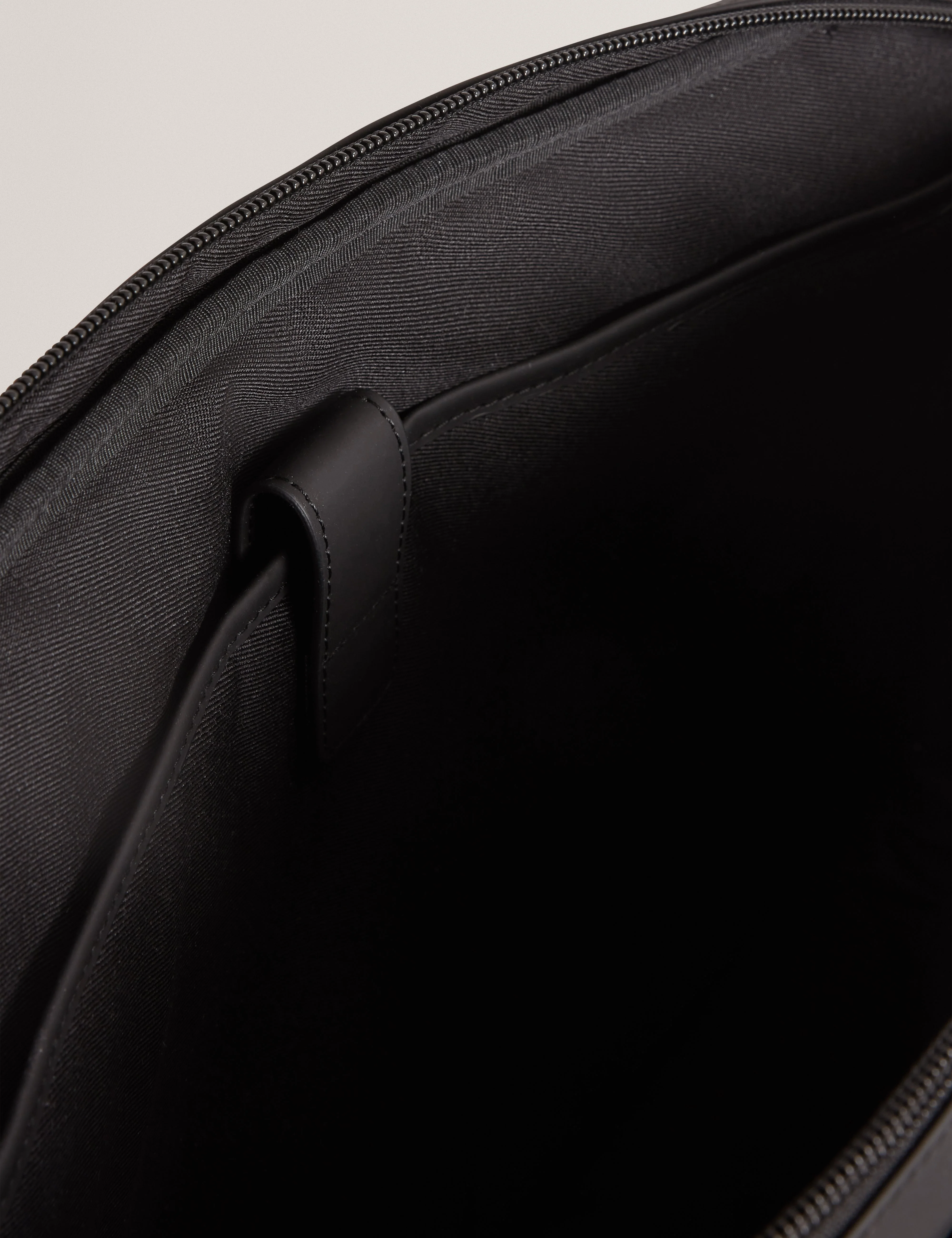 Rylies Rubberised Pu Document Bag Black - Image 5