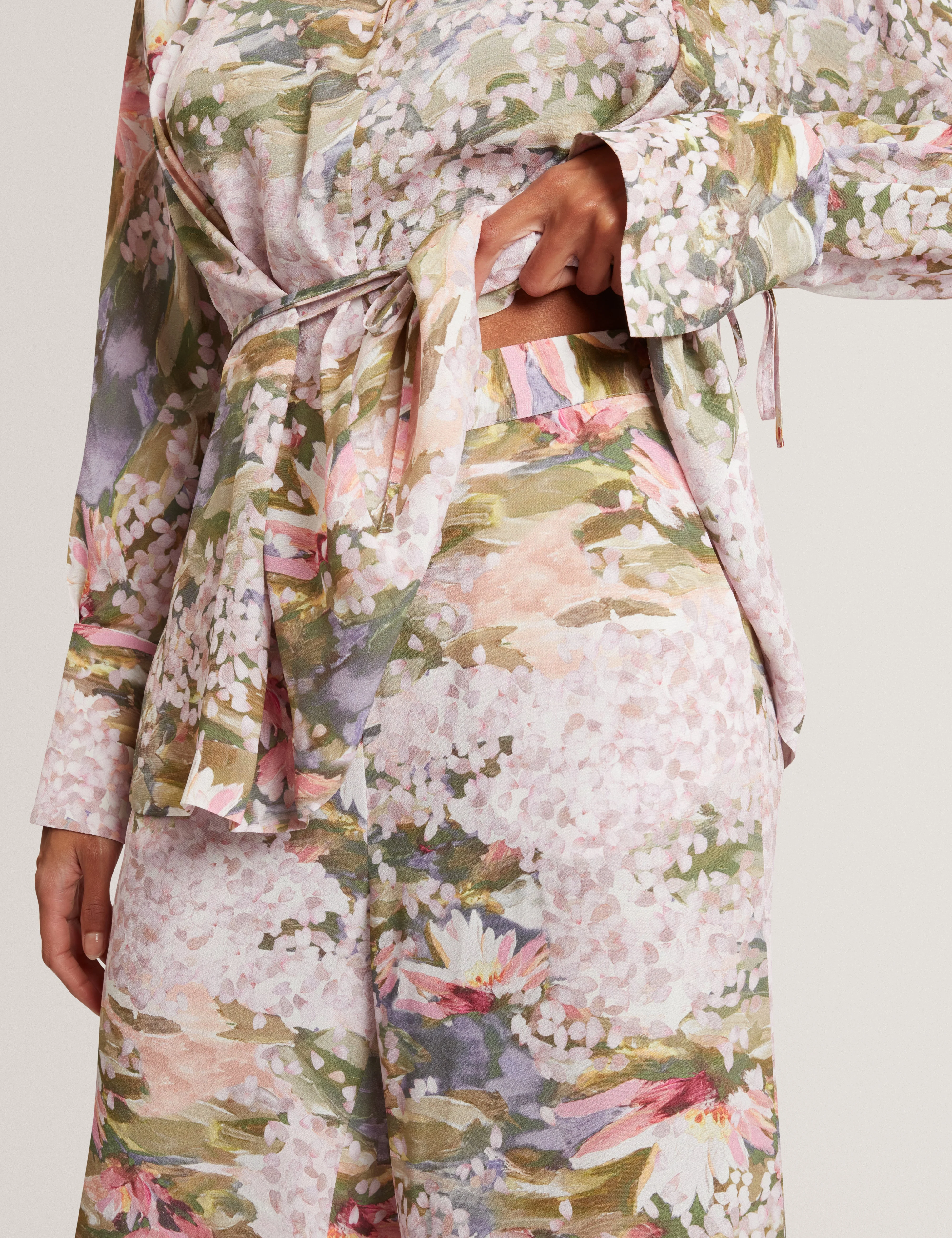 Spiree Wide Leg Printed Trousers Pink - Image 4