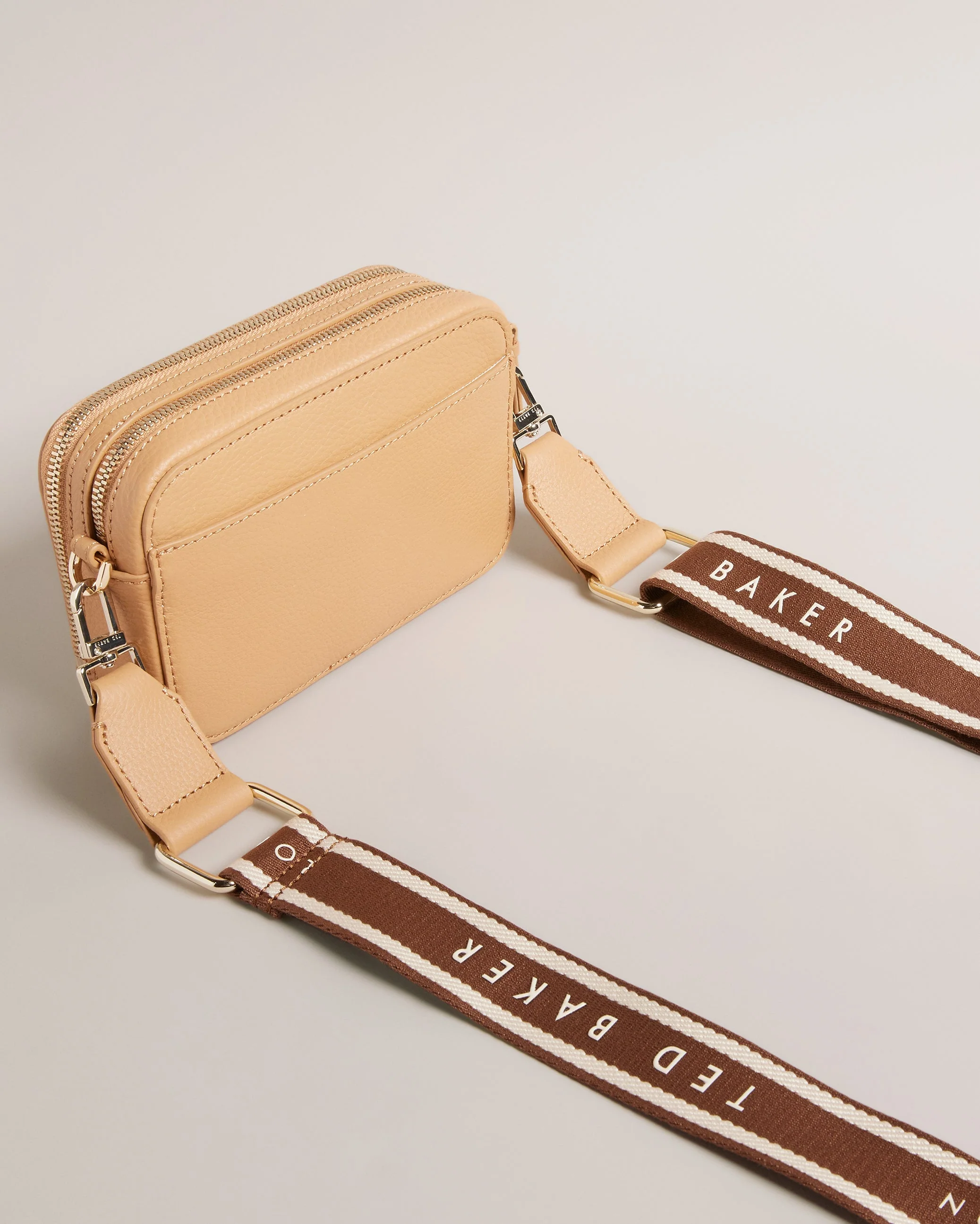 Stunna Mini Webbing Crossbody Bag Camel - Image 4